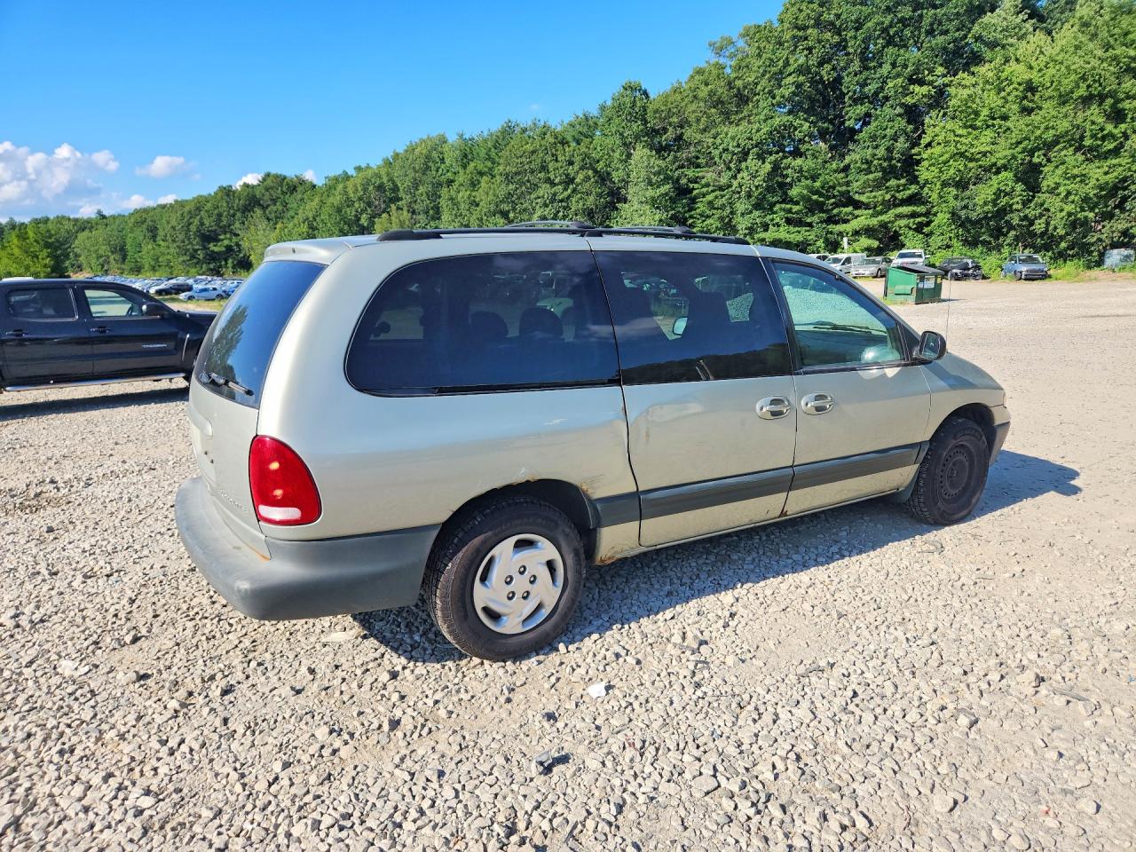 2000 Dodge Grand Caravan Se Tan vin: 1B4GP44G7YB766796