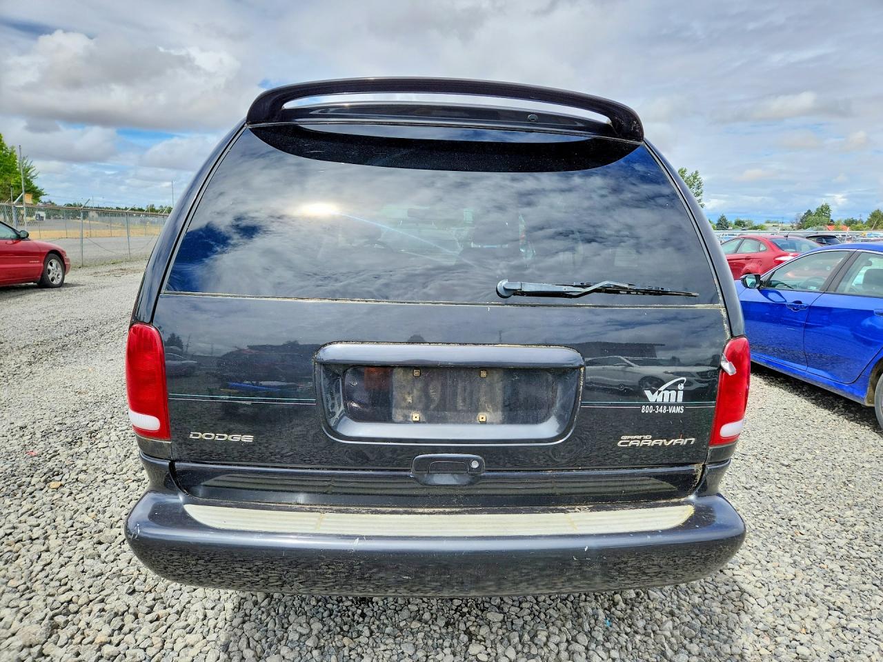 2000 Dodge Grand Caravan Se Black vin: 1B4GP44G9YB770171