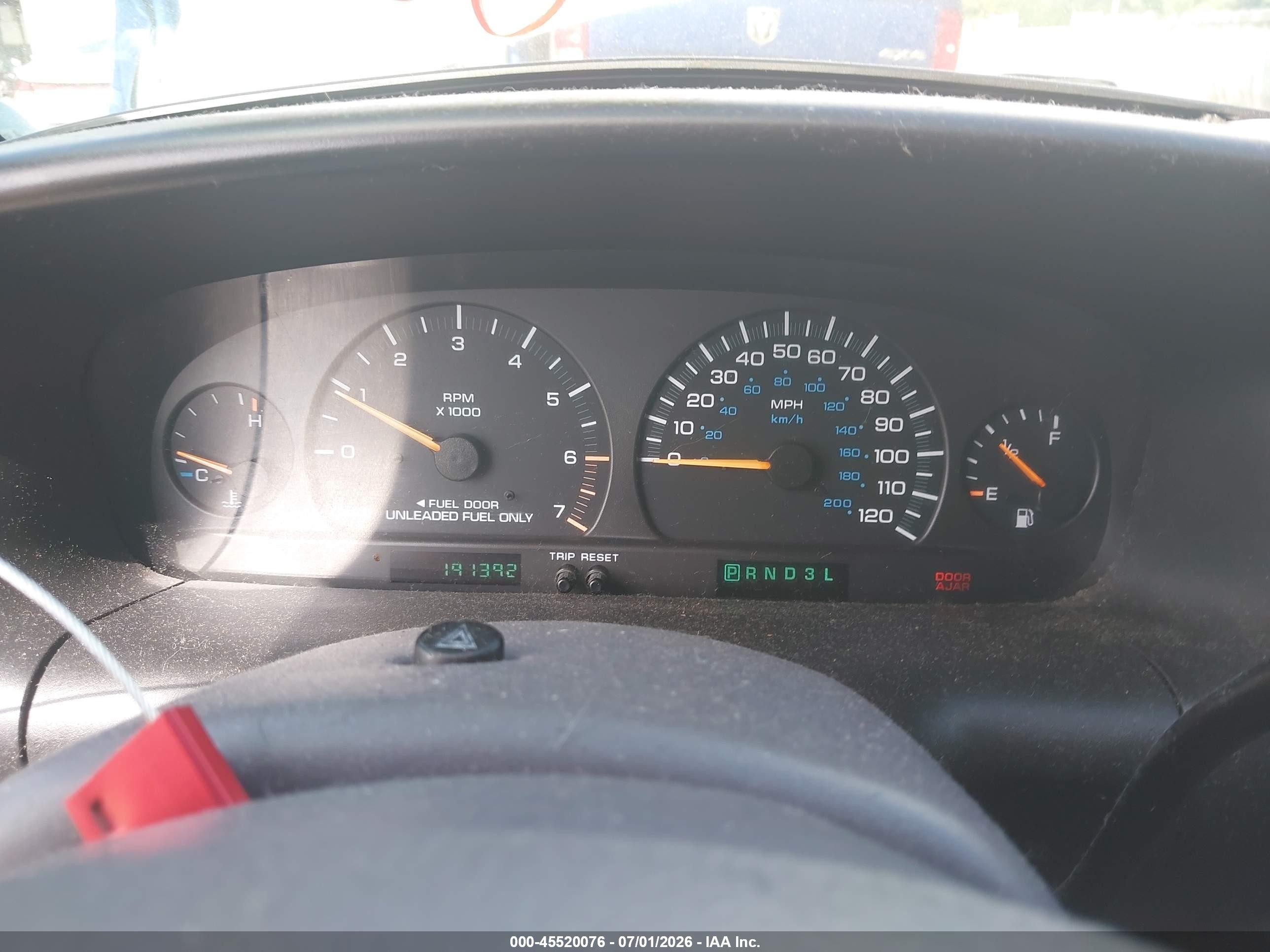 1999 Dodge Grand Caravan Se Белый vin: 1B4GP44L4XB839831