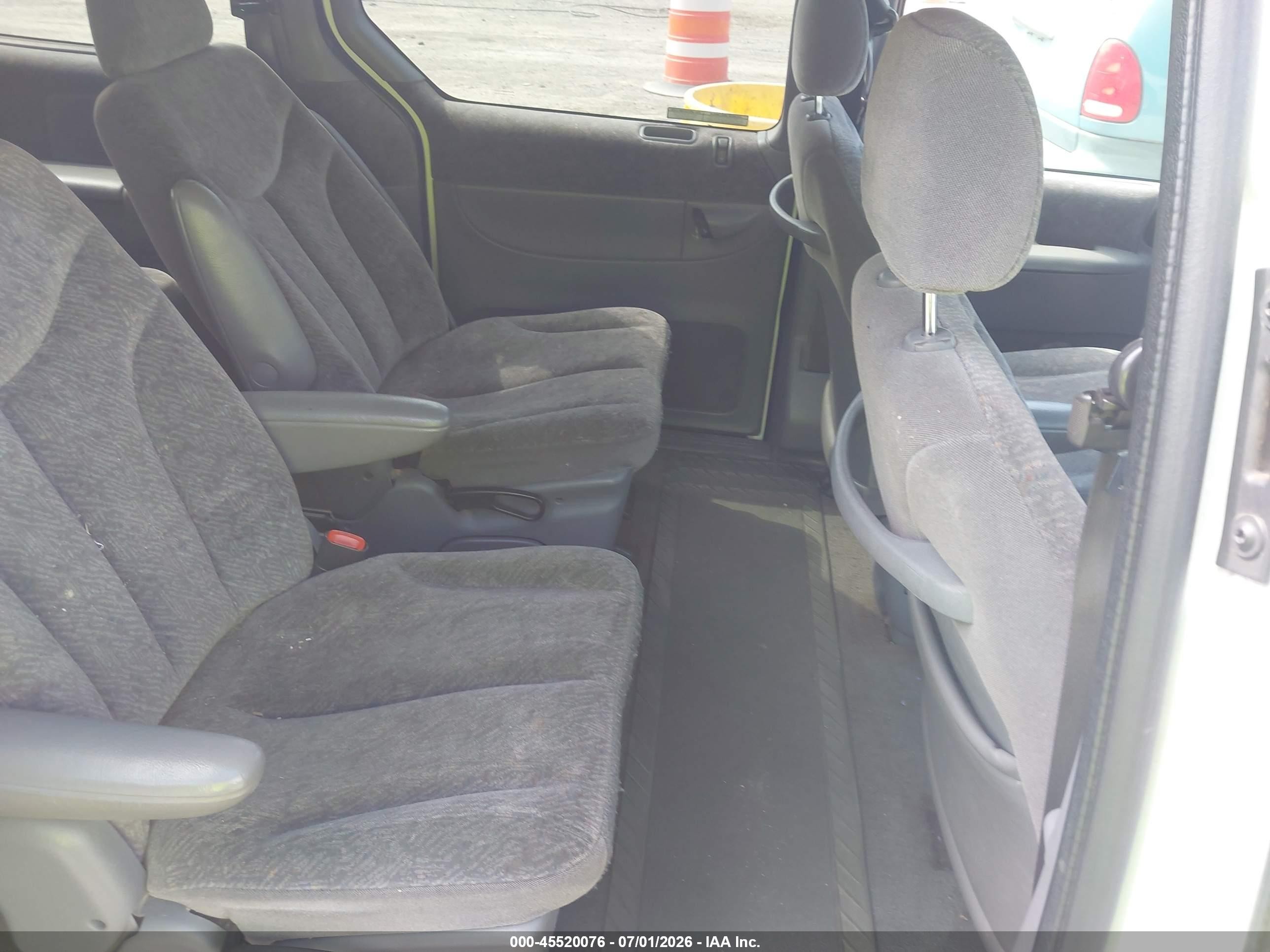 1999 Dodge Grand Caravan Se Белый vin: 1B4GP44L4XB839831