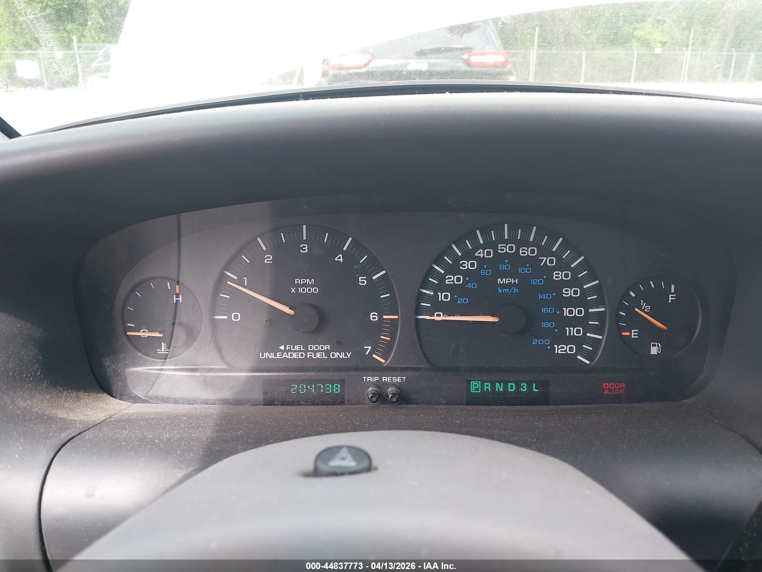 1996 Dodge Grand Caravan Se White vin: 1B4GP44R1TB272704