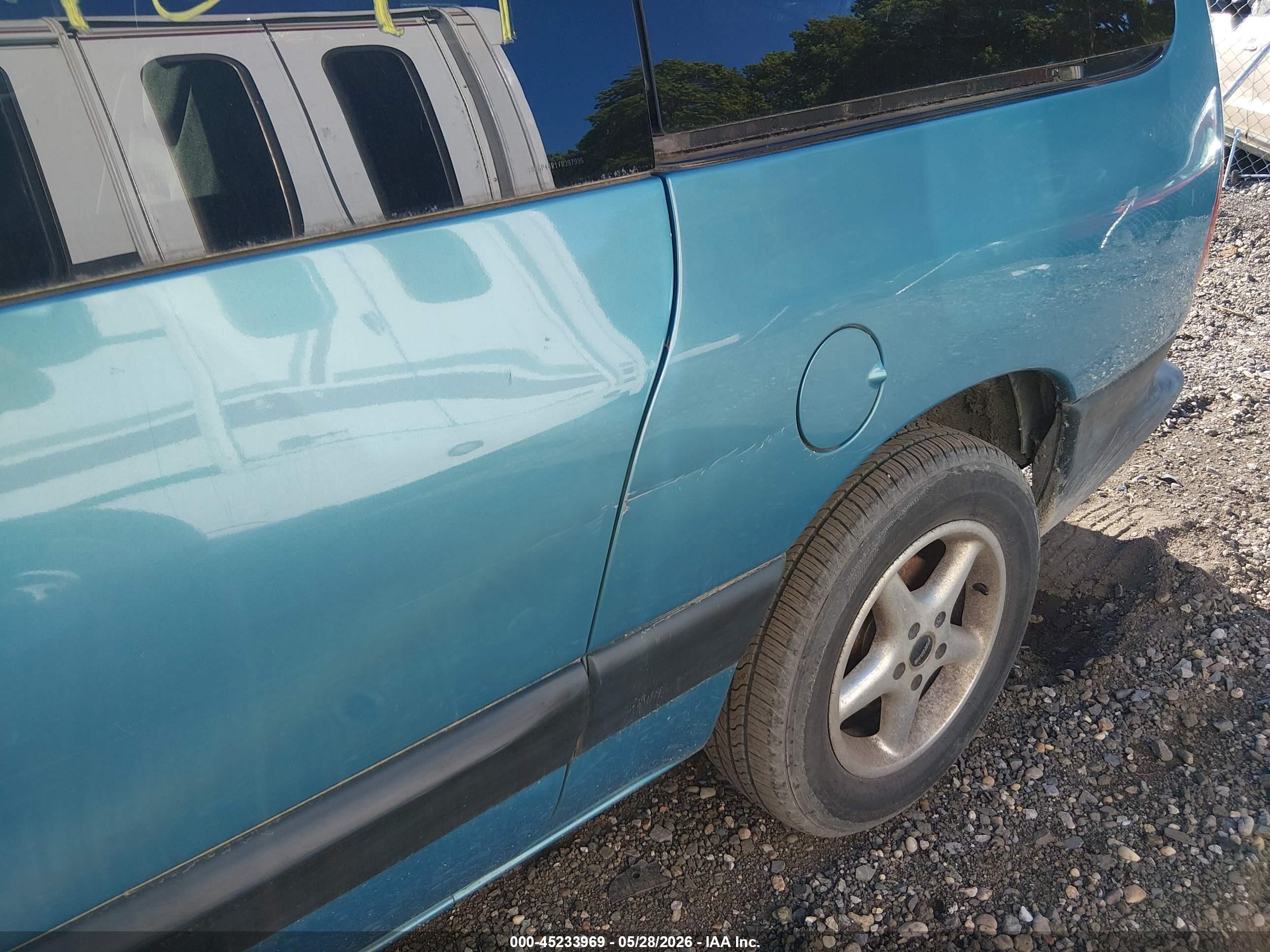 1997 Dodge Grand Caravan Se Blue vin: 1B4GP44R1VB397995
