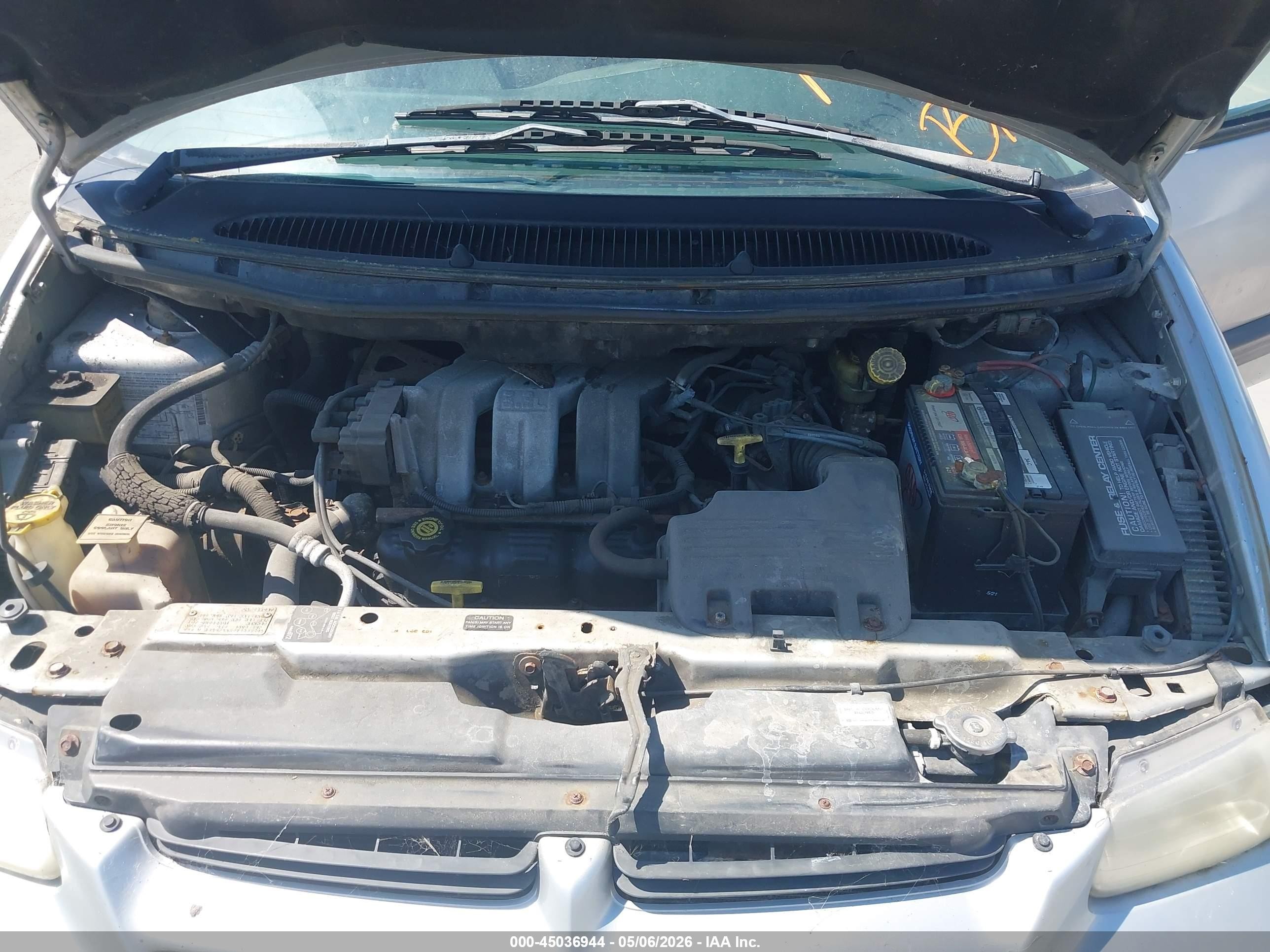 2000 Dodge Grand Caravan Se Серебряный vin: 1B4GP44R2YB639214