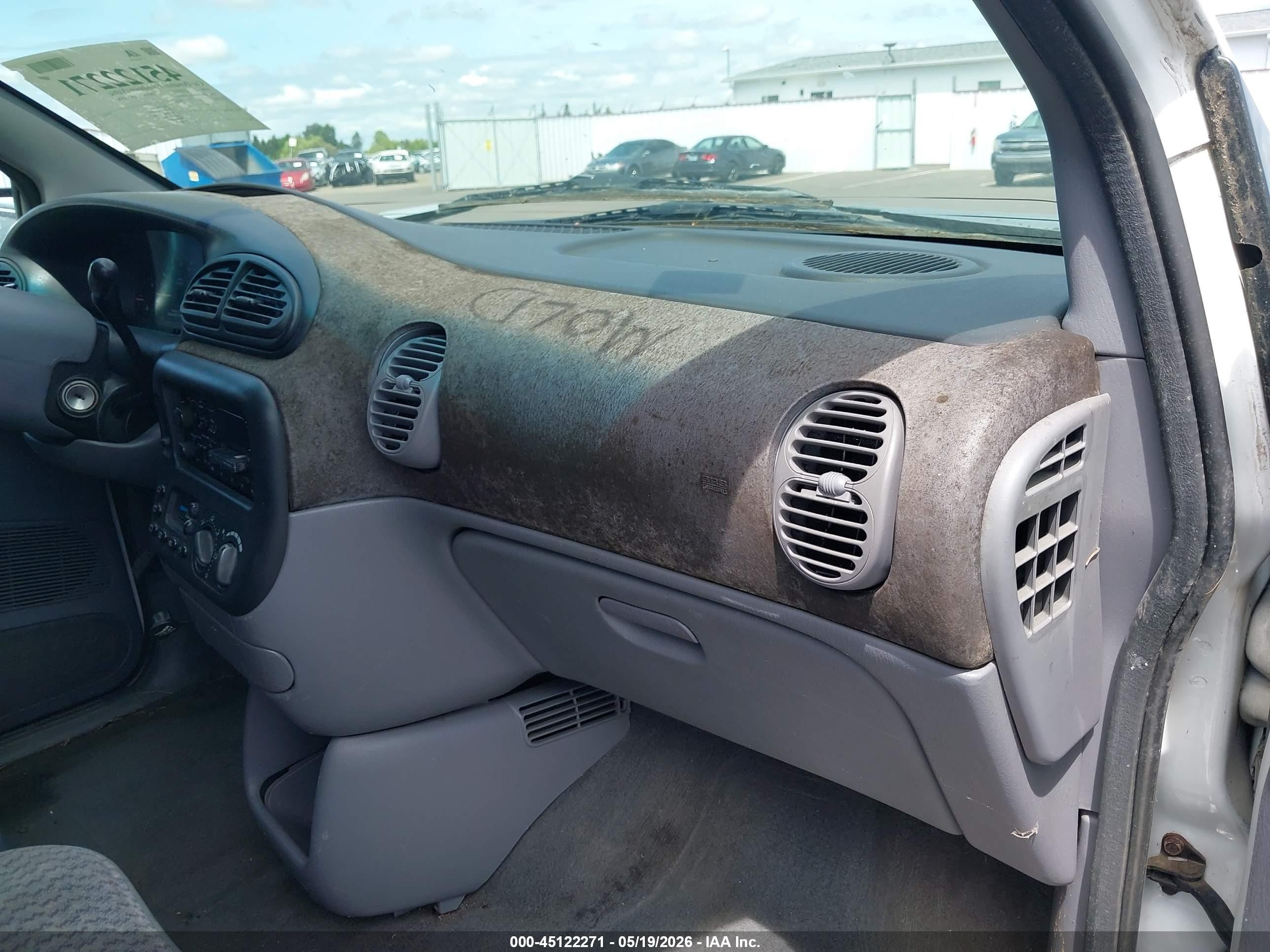 1999 Dodge Grand Caravan Se White vin: 1B4GP44R5XB590864