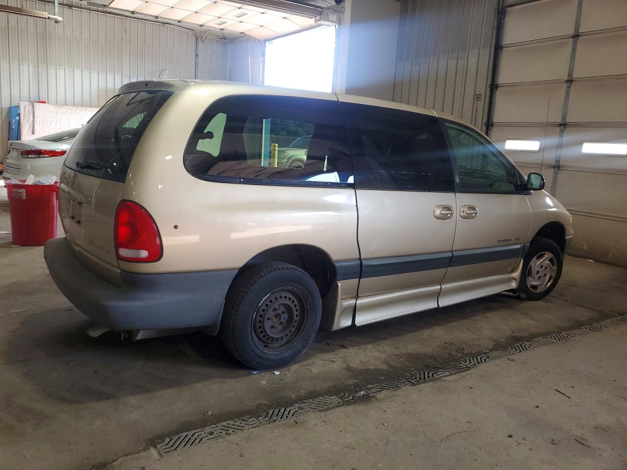 2000 Dodge Grand Caravan Se Gold vin: 1B4GP44R5YB637277
