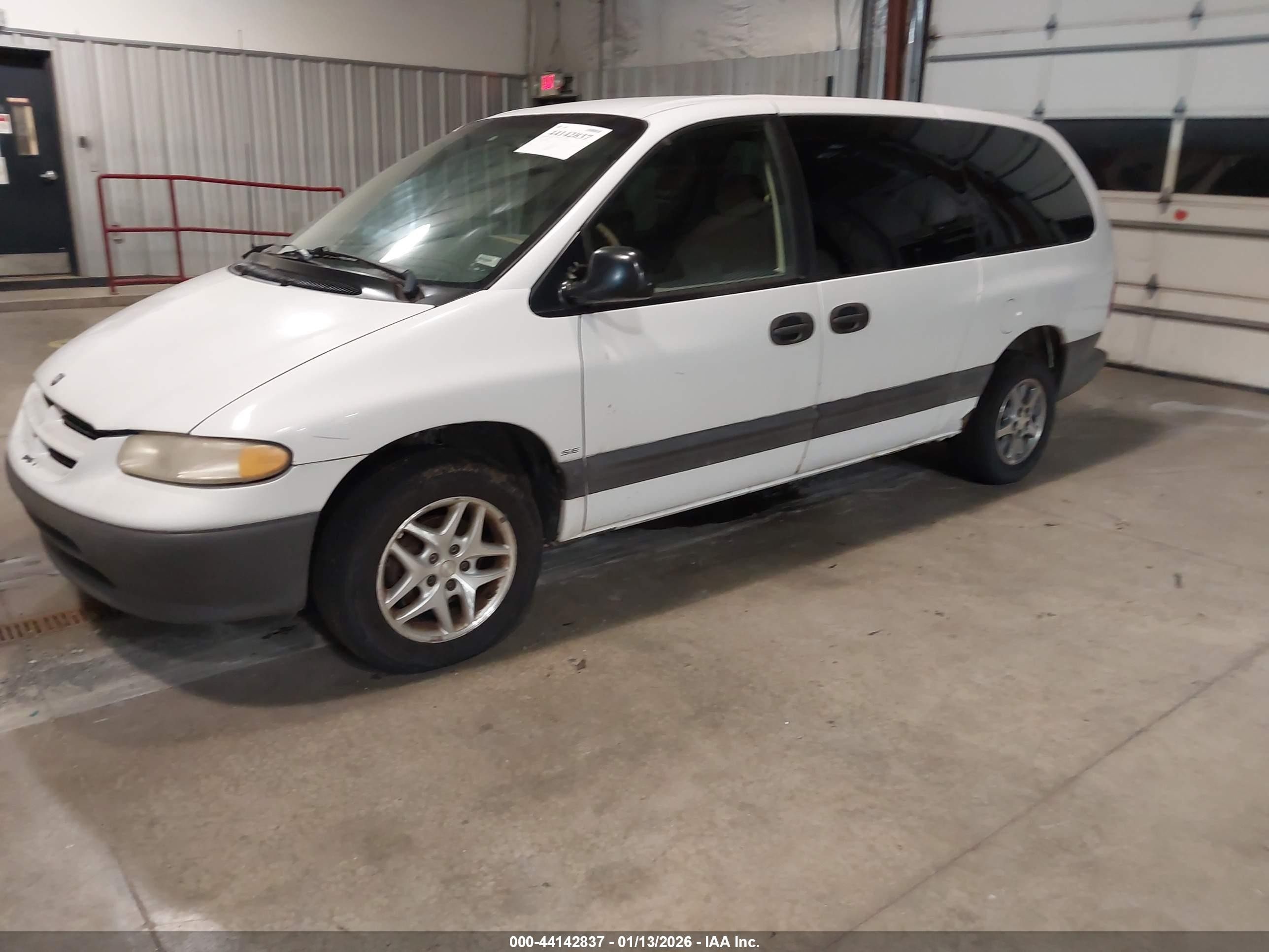 1996 Dodge Grand Caravan Se Белый vin: 1B4GP44R6TB150632