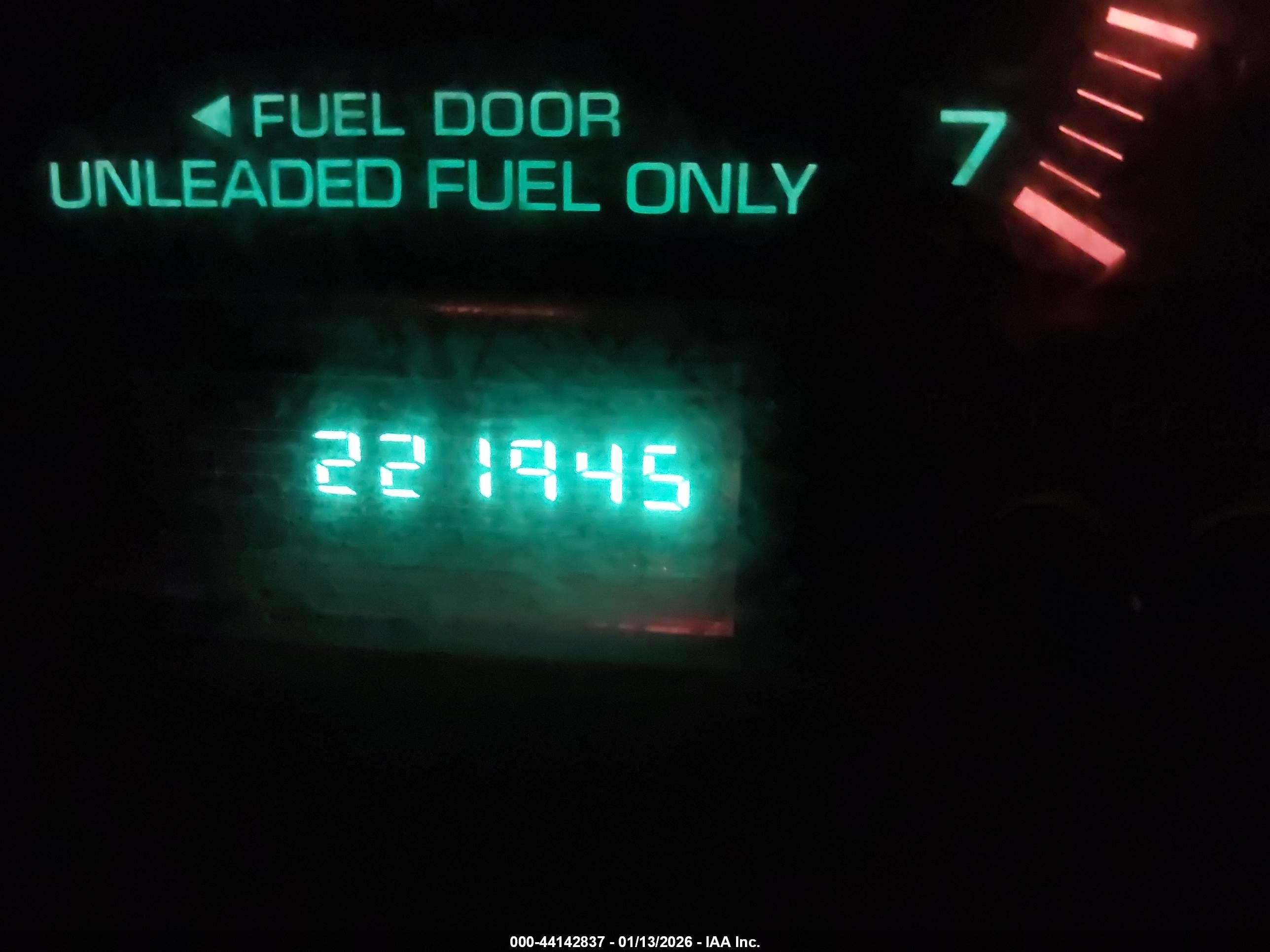 1996 Dodge Grand Caravan Se Белый vin: 1B4GP44R6TB150632