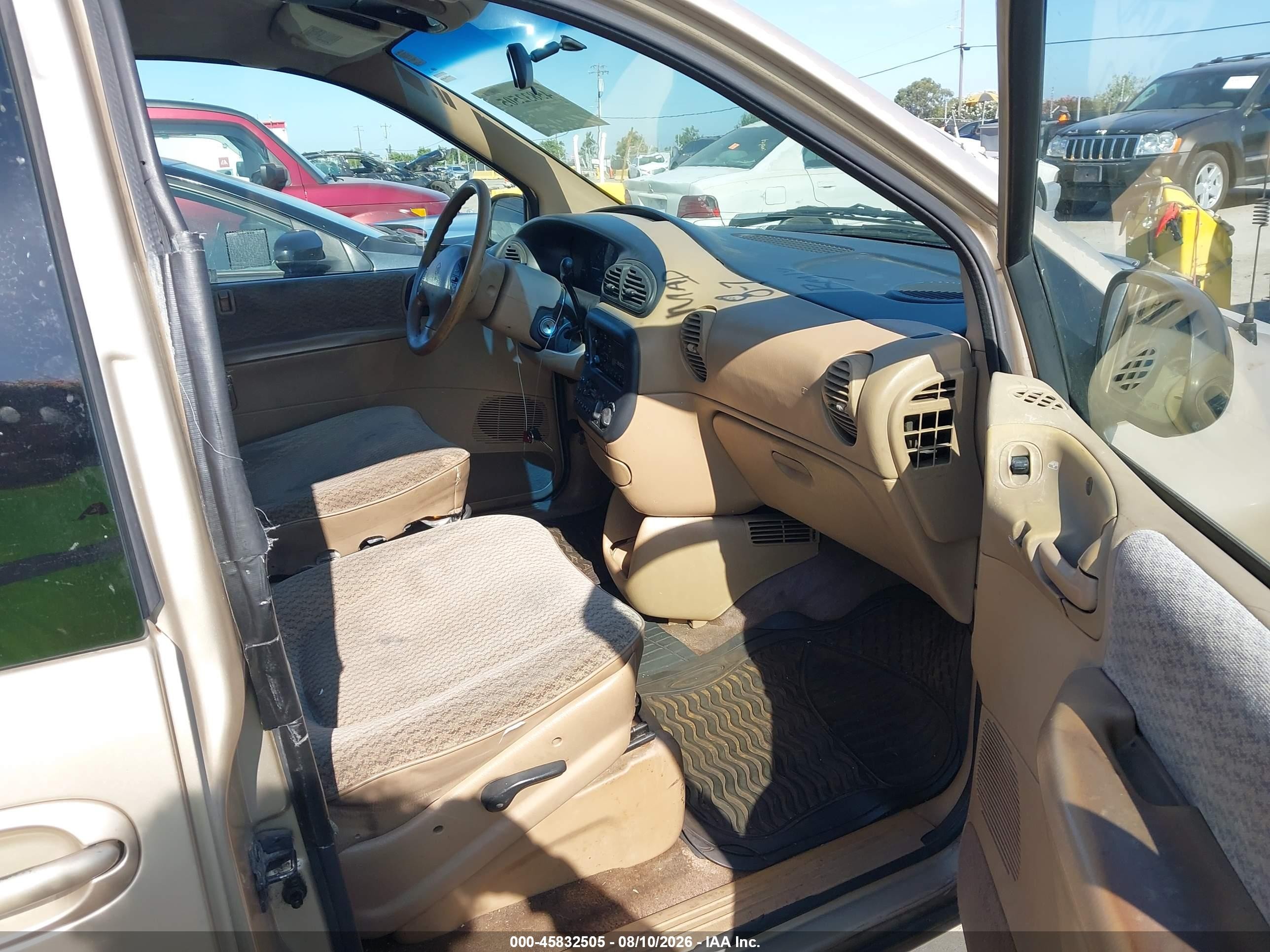 2000 Dodge Grand Caravan Se Beige vin: 1B4GP44R6YB639801