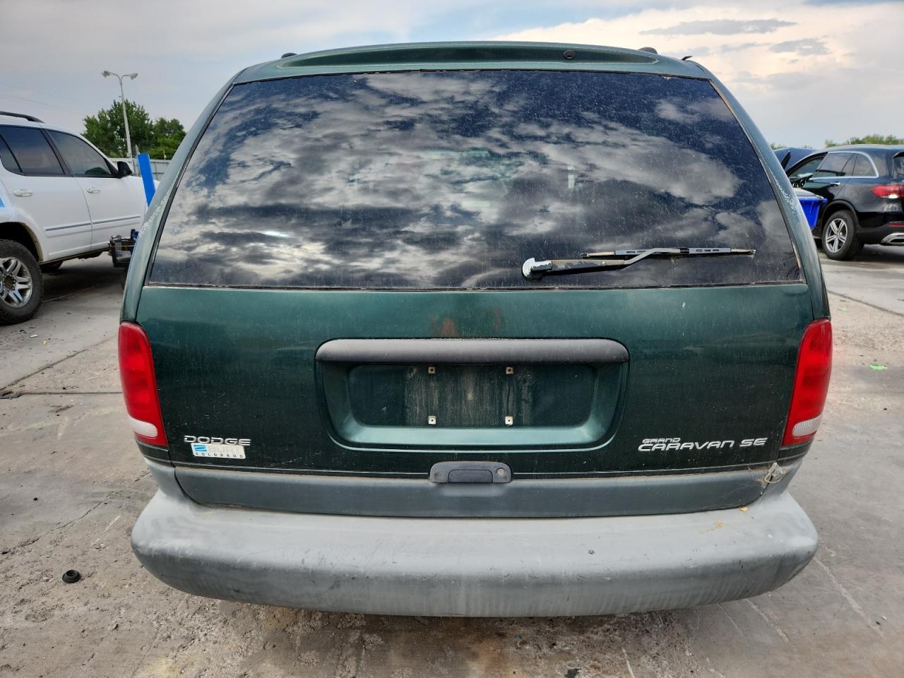 1997 Dodge Grand Caravan Se Green vin: 1B4GP44R7VB368758