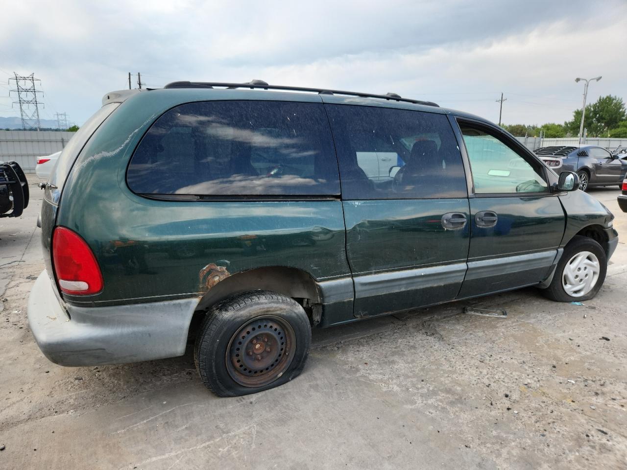 1997 Dodge Grand Caravan Se Green vin: 1B4GP44R7VB368758