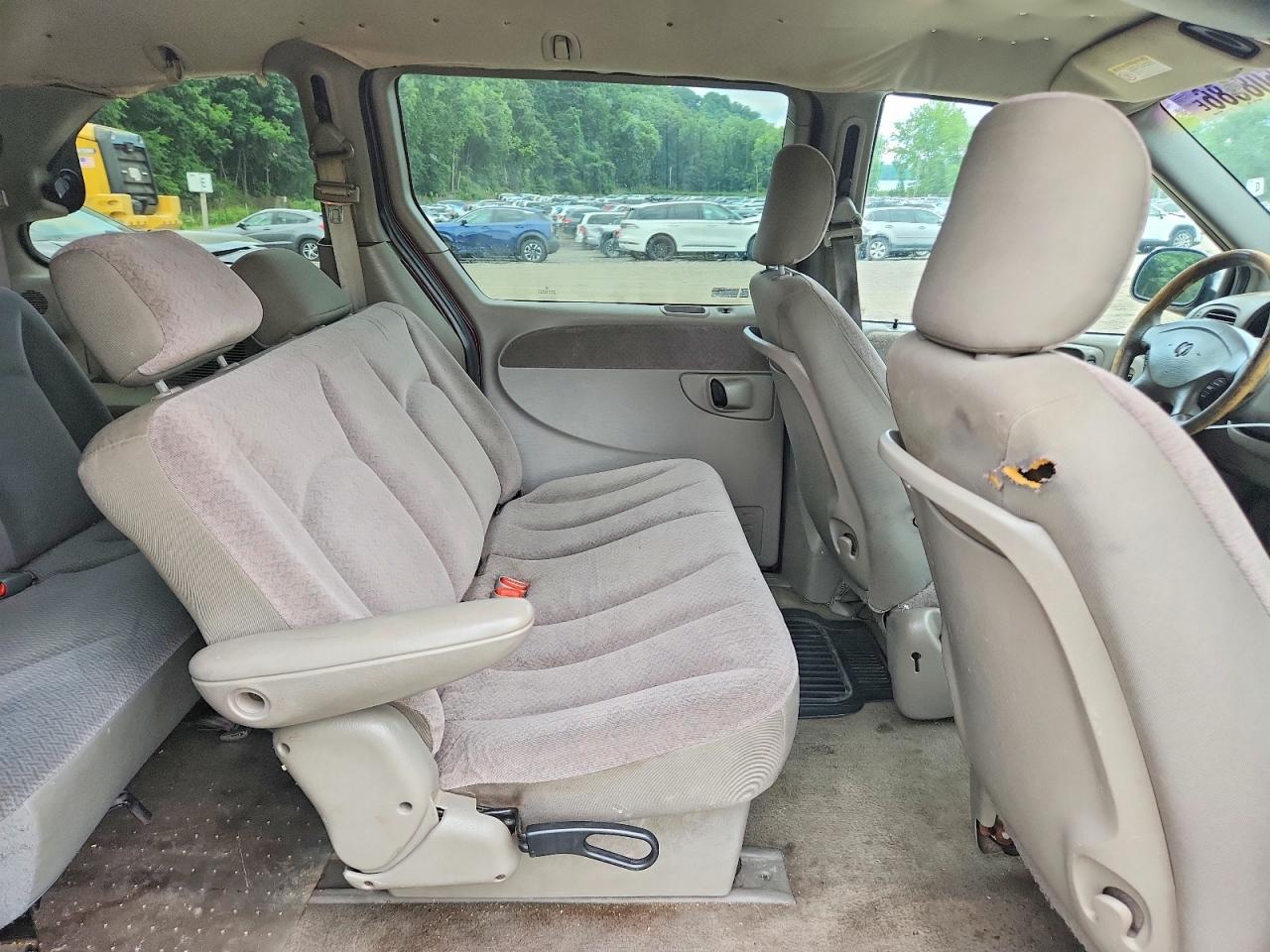 2001 Dodge Caravan Sport Red vin: 1B4GP45321B188530