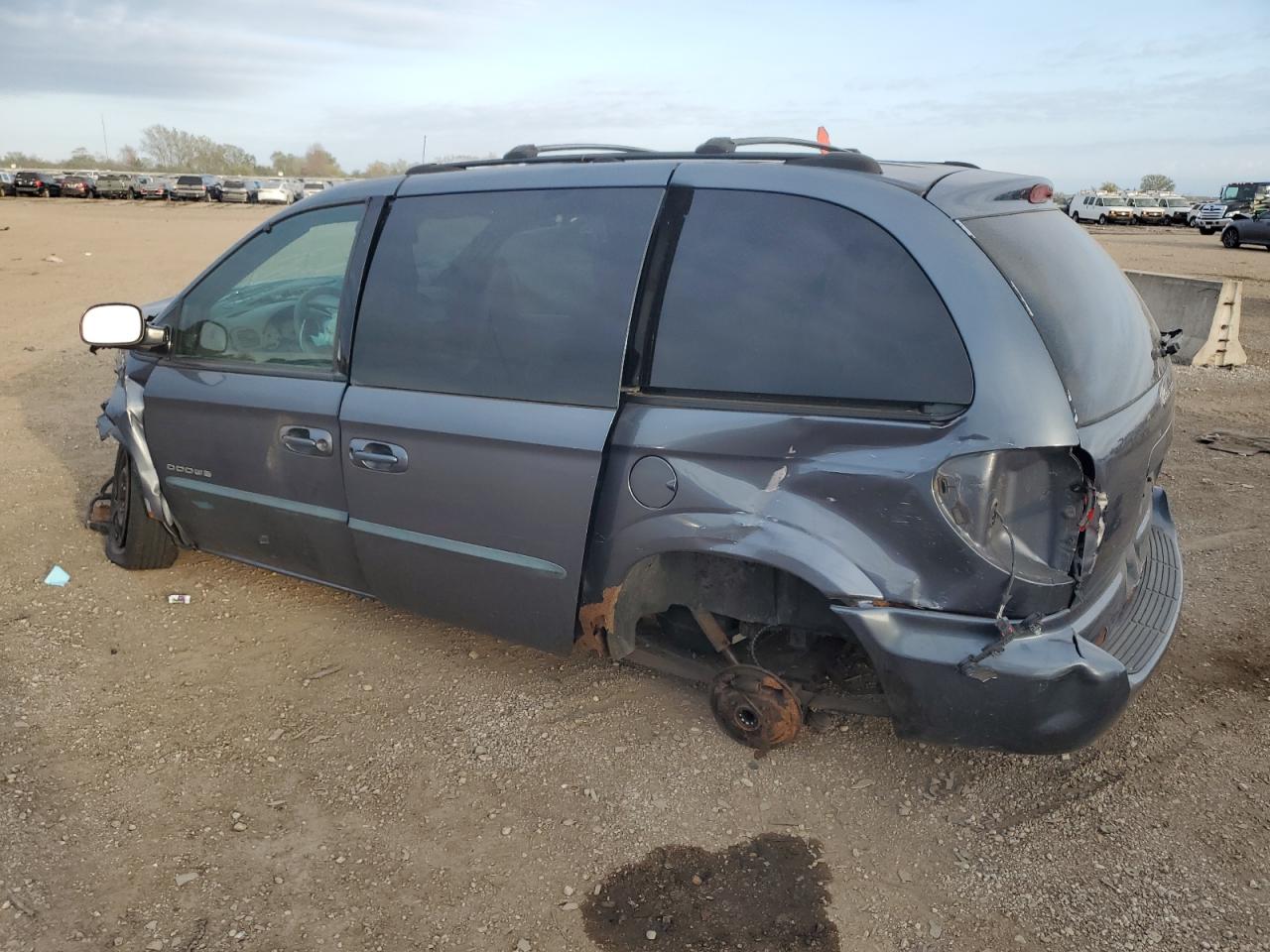 2001 Dodge Caravan Blue vin: 1B4GP45331B144682