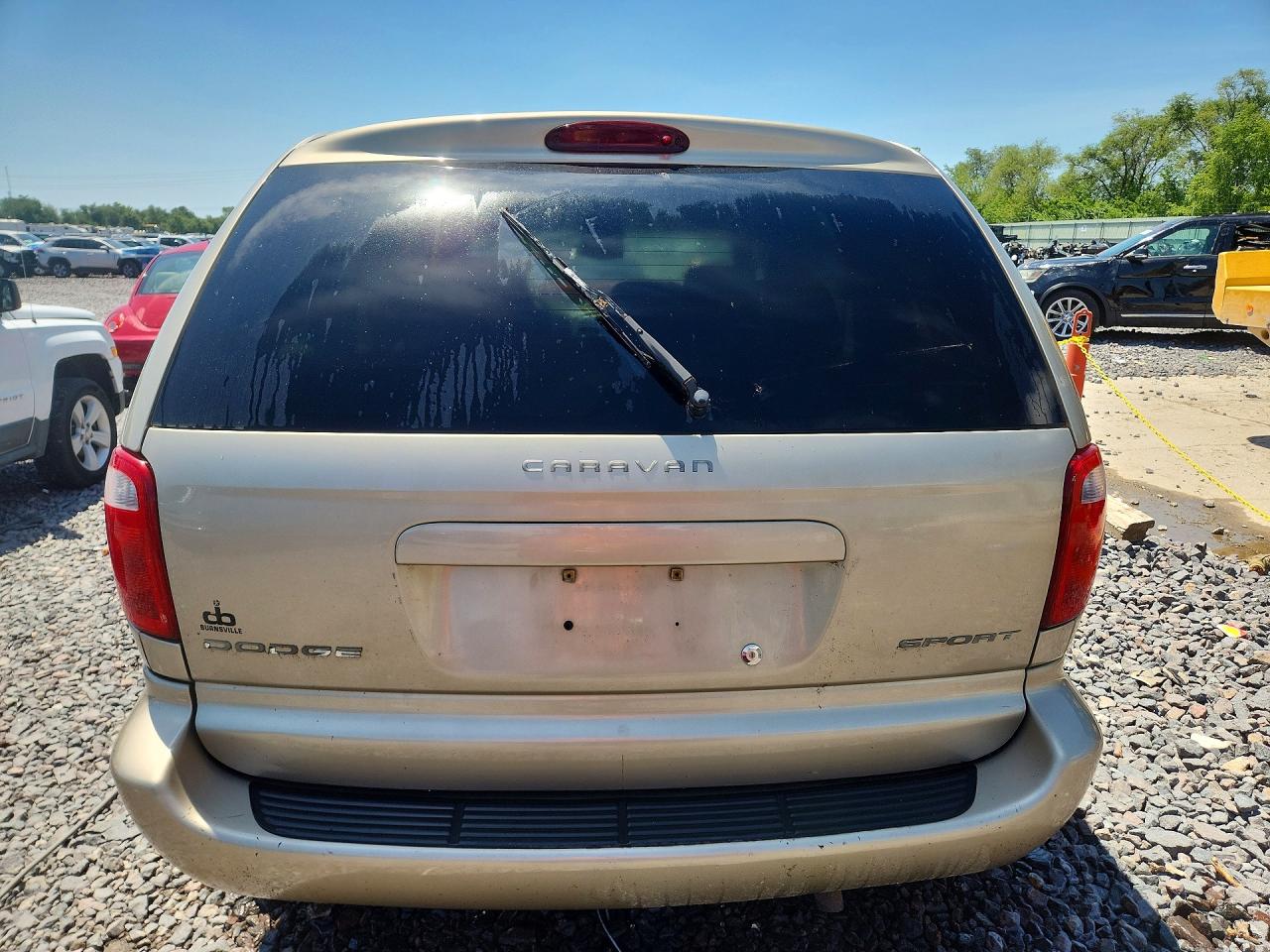 2002 Dodge Caravan Sport Beige vin: 1B4GP45352B635529