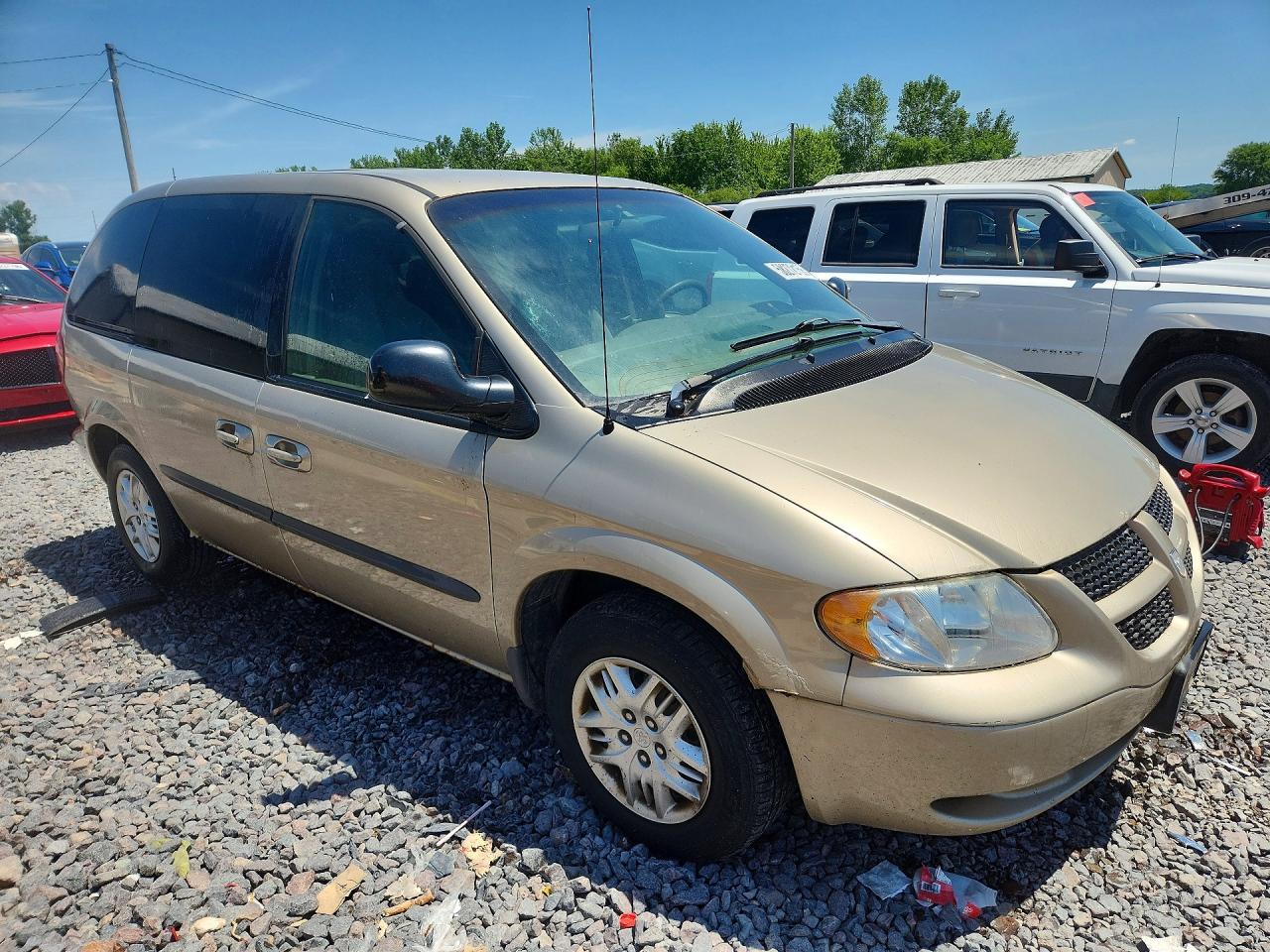 2002 Dodge Caravan Sport Beige vin: 1B4GP45352B635529