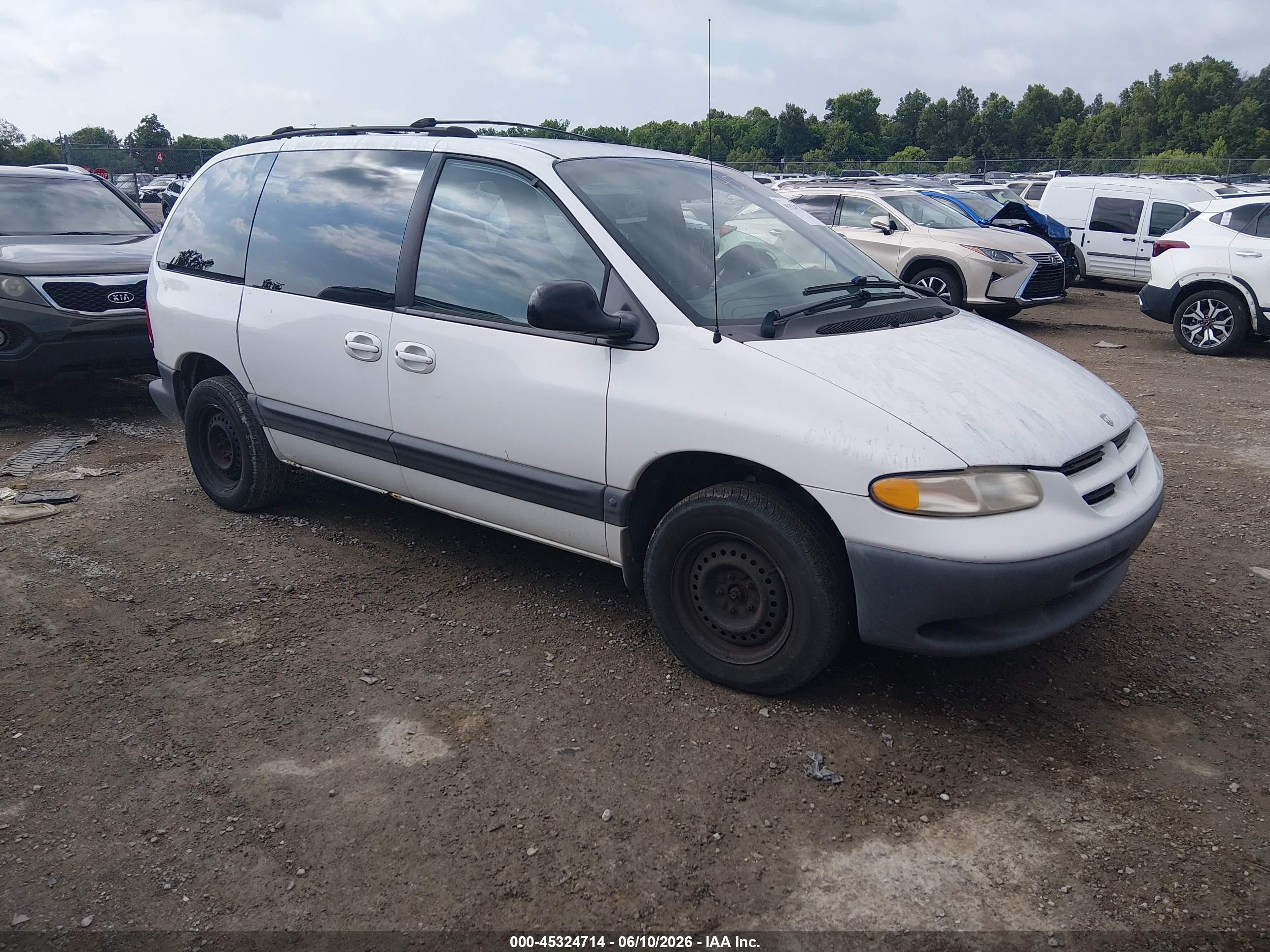 1999 Dodge Caravan Se White vin: 1B4GP45G2XB885899
