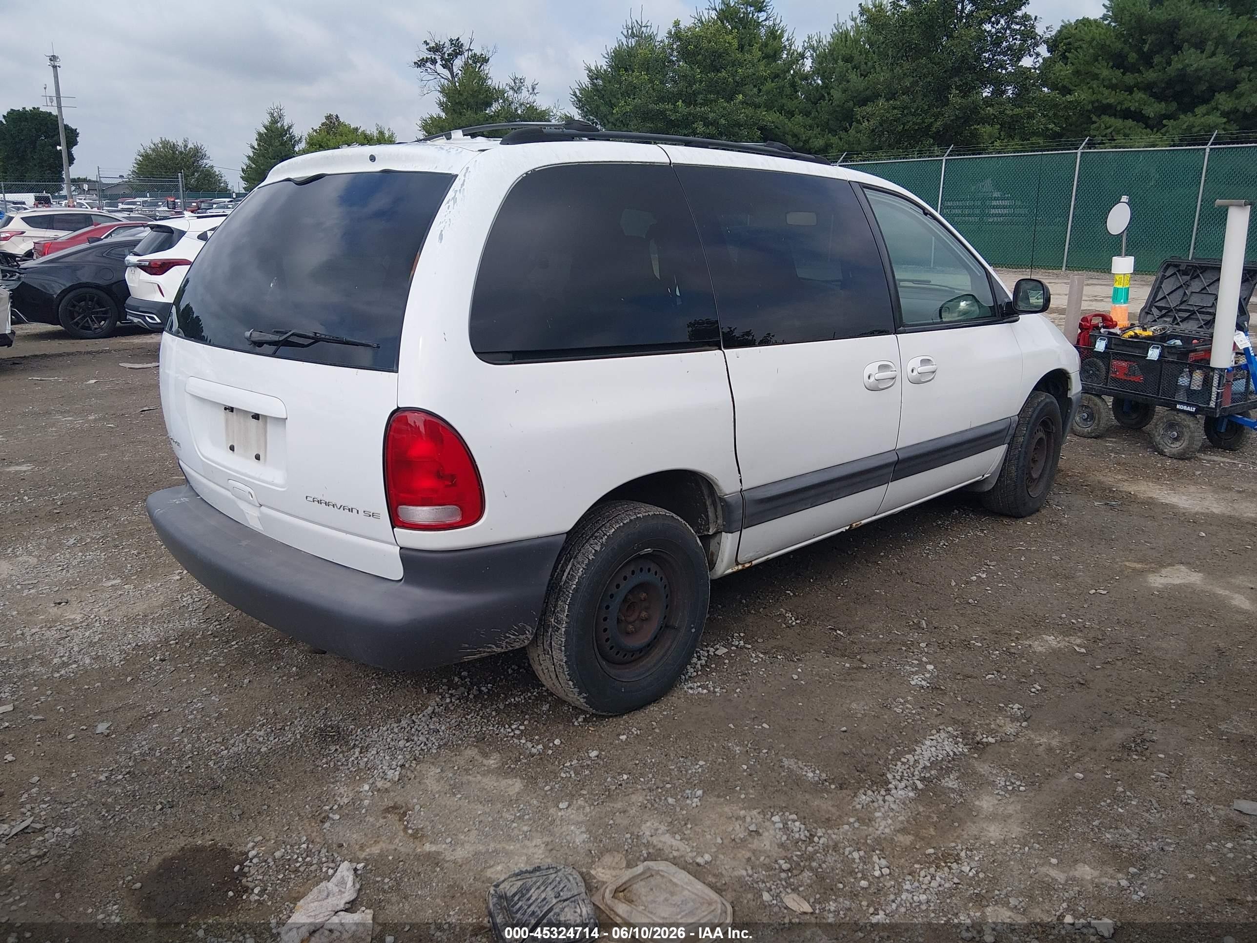 1999 Dodge Caravan Se White vin: 1B4GP45G2XB885899