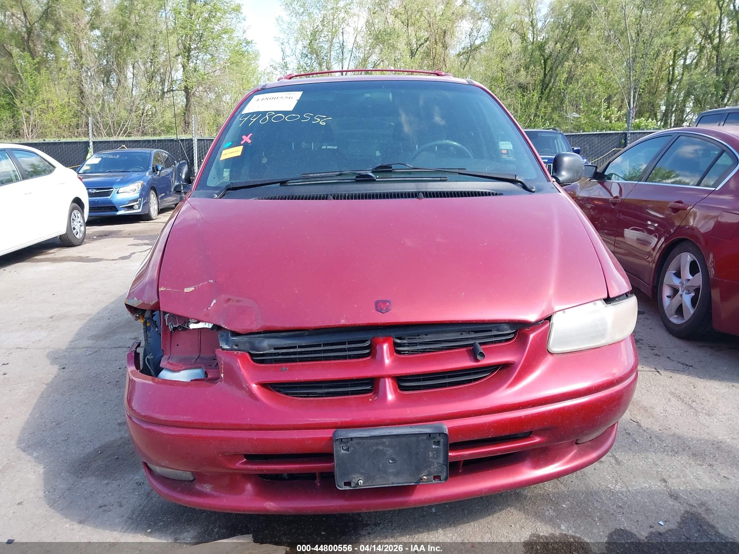 1998 Dodge Caravan Se Red vin: 1B4GP45L7WB751708