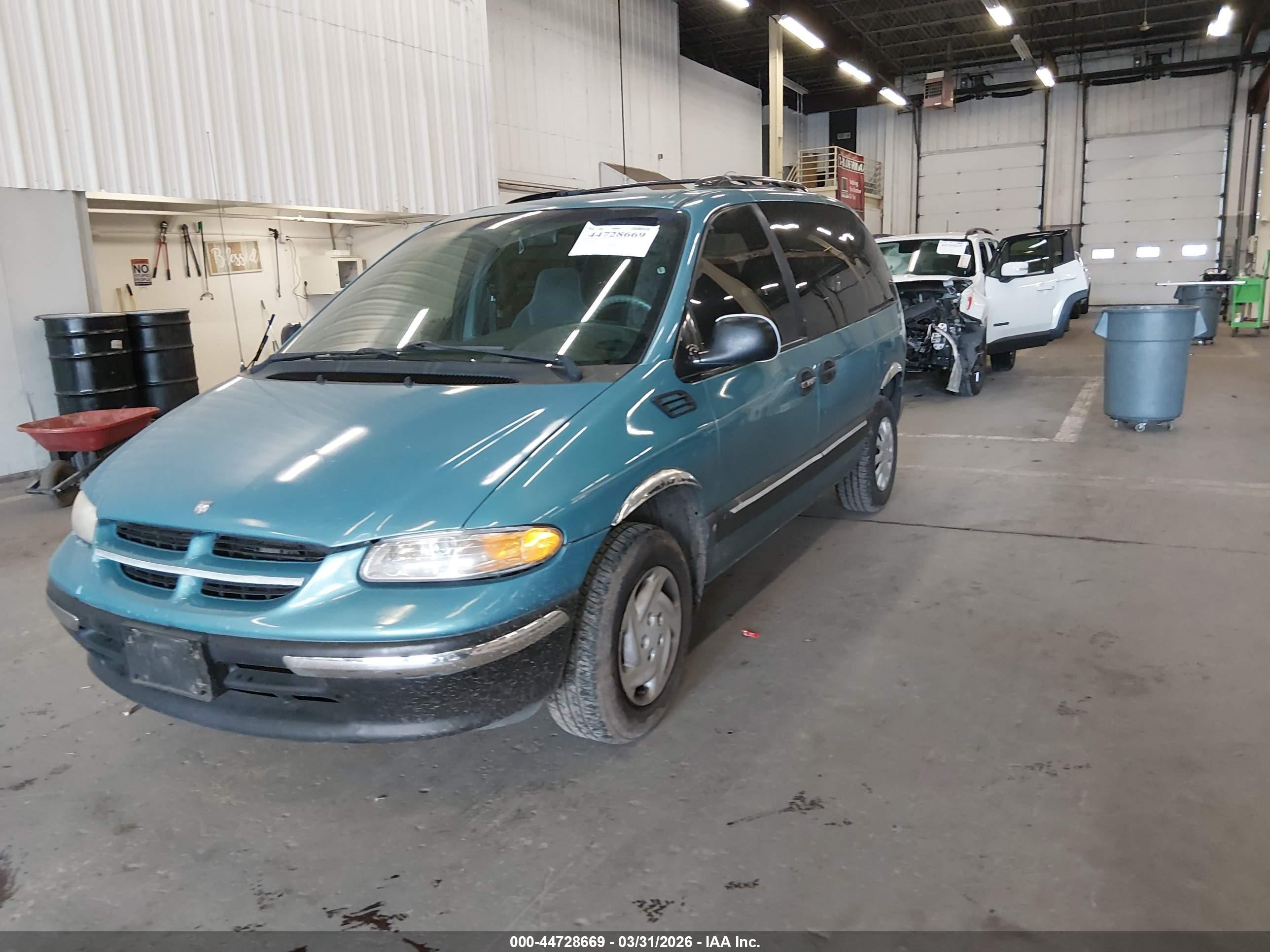 1998 Dodge Caravan Se Light Blue vin: 1B4GP45R2WB721570