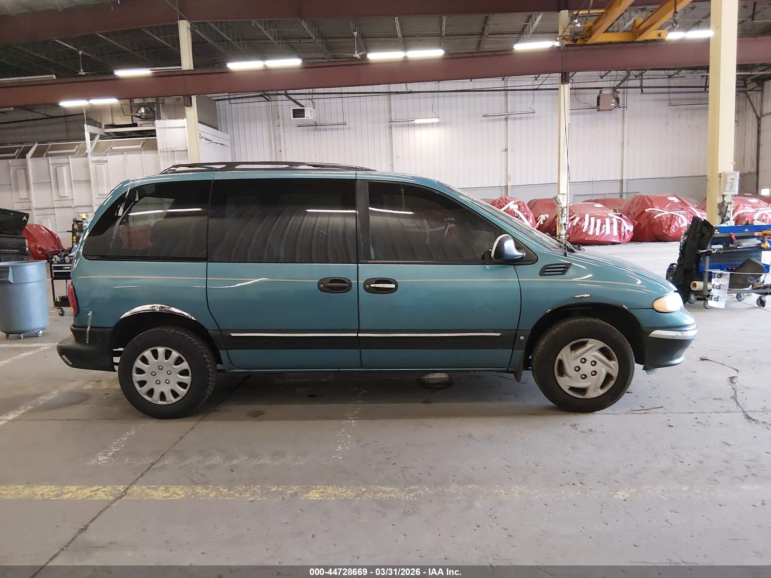 1998 Dodge Caravan Se Light Blue vin: 1B4GP45R2WB721570