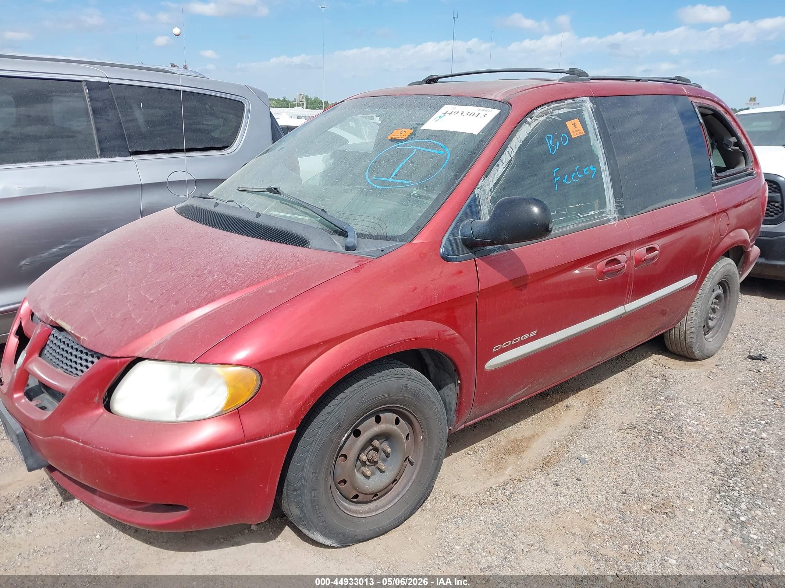 2001 Dodge Caravan Sport Red vin: 1B4GP45R31B142306