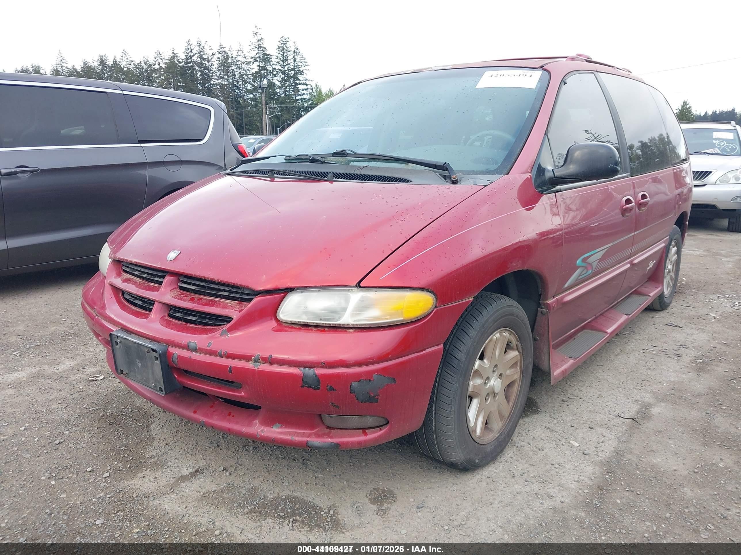 1996 Dodge Caravan Se/sport Red vin: 1B4GP45R3TB414744