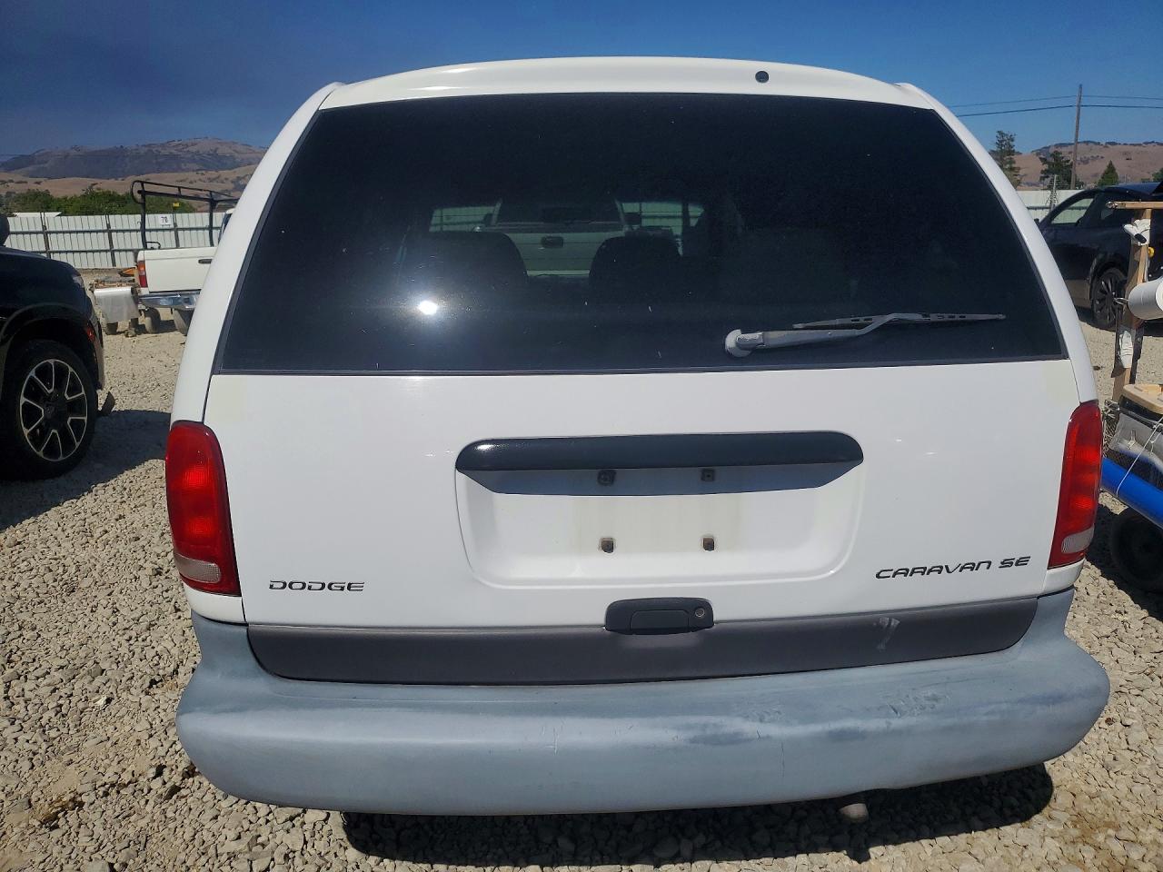 1998 Dodge Caravan Se White vin: 1B4GP45R5WB721532