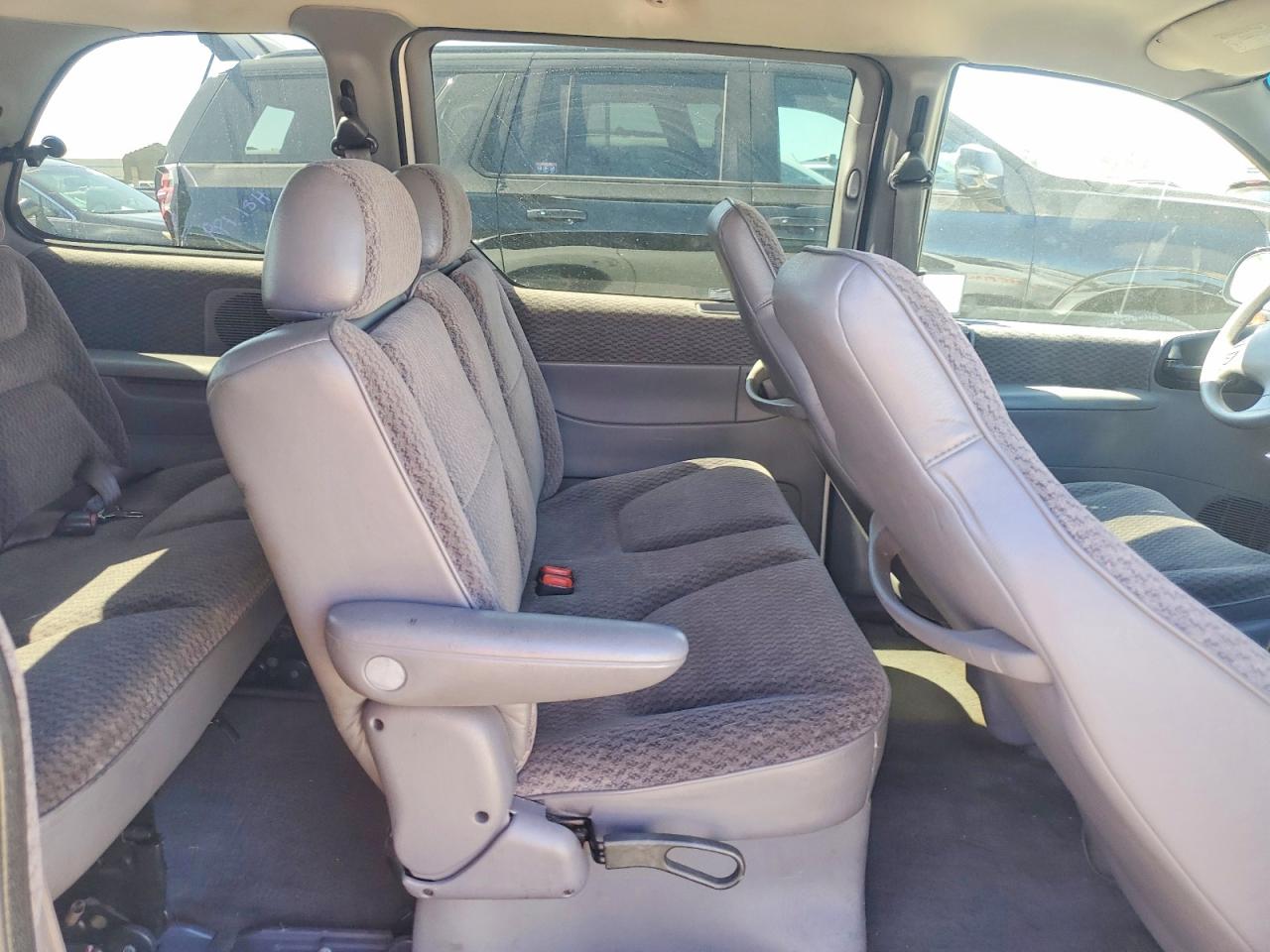 1998 Dodge Caravan Se White vin: 1B4GP45R5WB721532