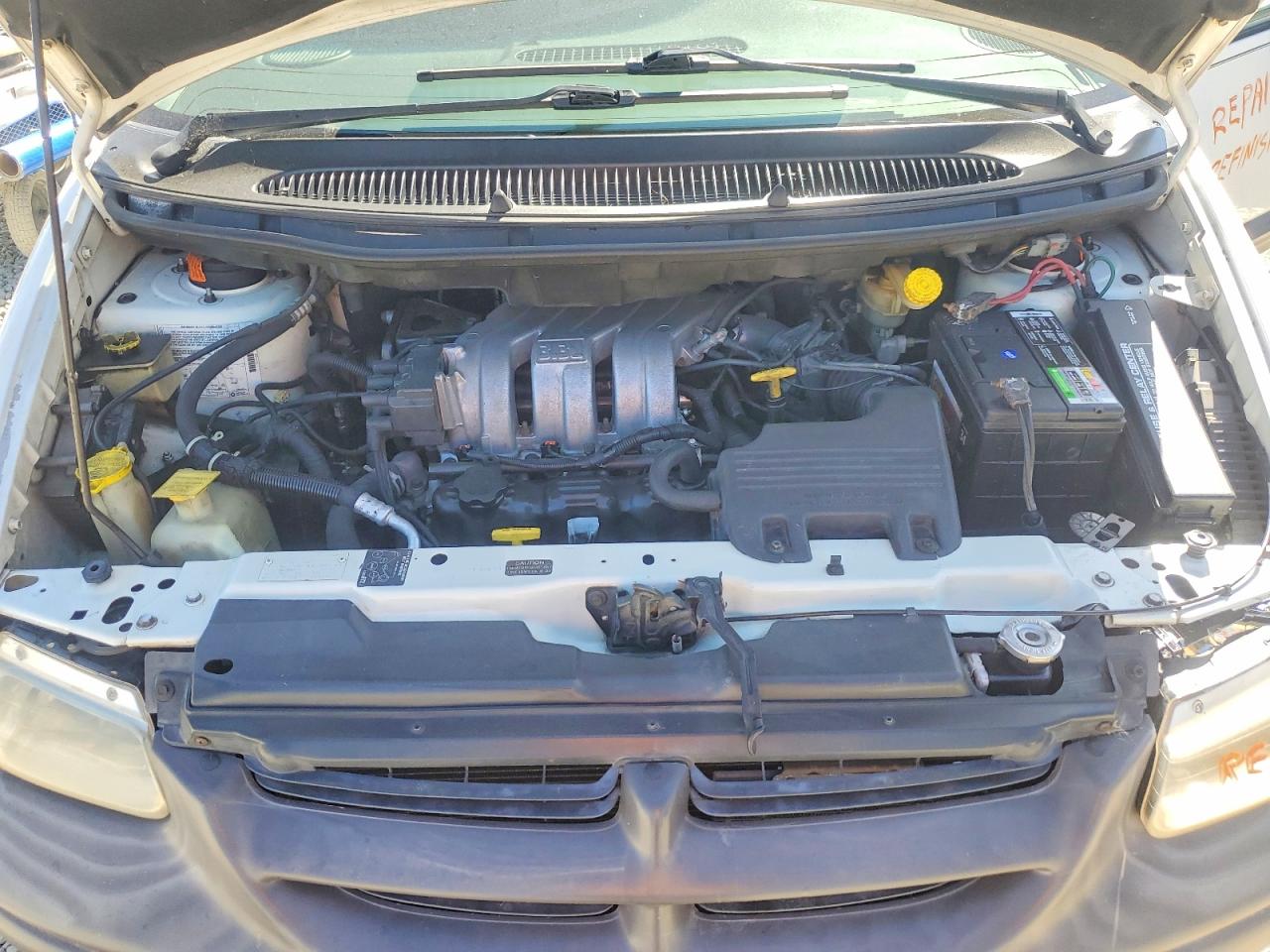 1998 Dodge Caravan Se White vin: 1B4GP45R5WB721532