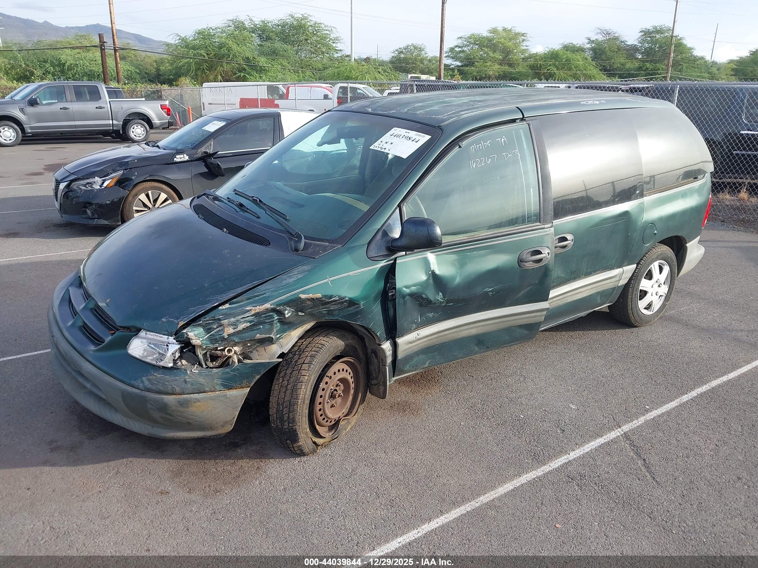 1998 Dodge Caravan Se Green vin: 1B4GP45R5WB721546