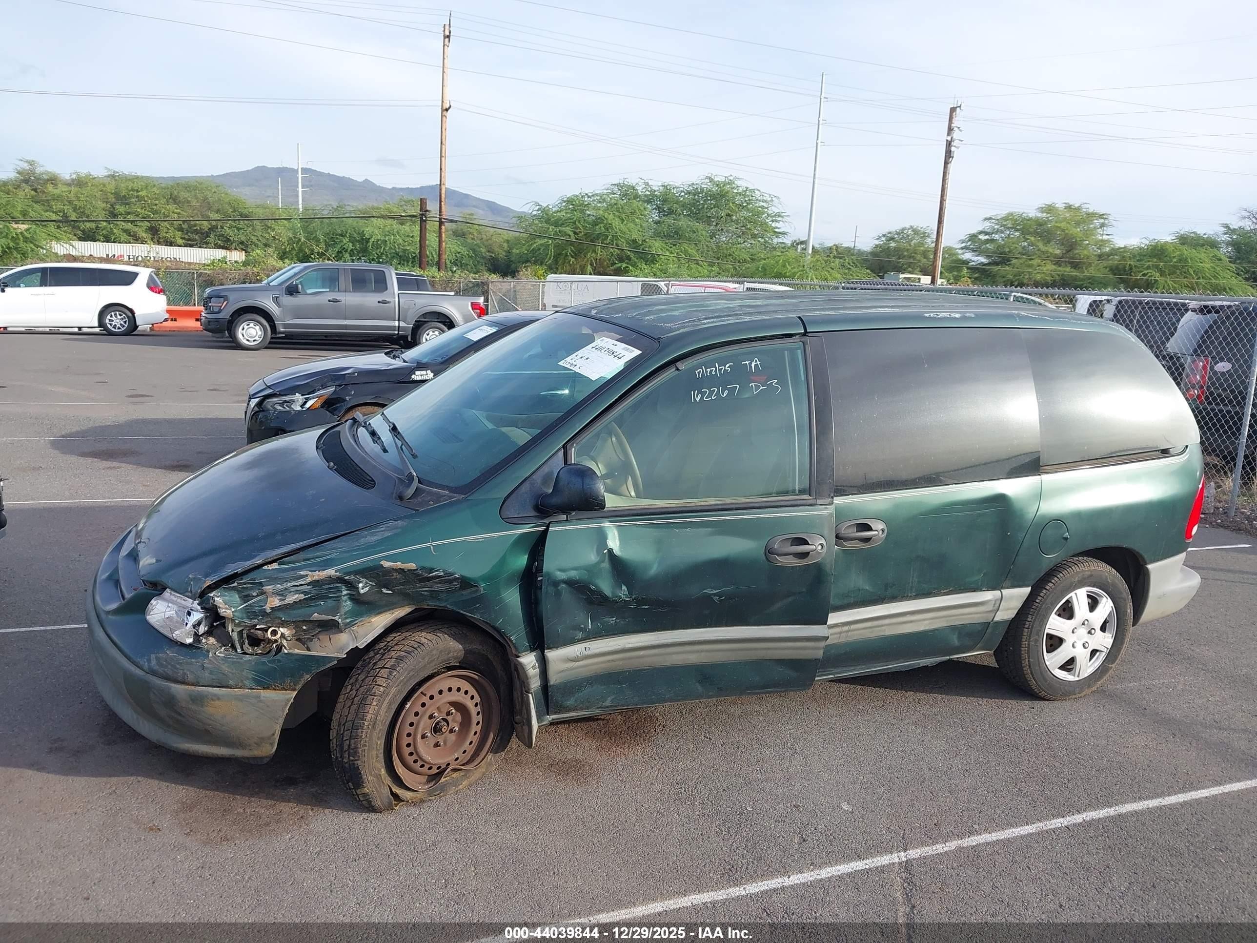 1998 Dodge Caravan Se Green vin: 1B4GP45R5WB721546