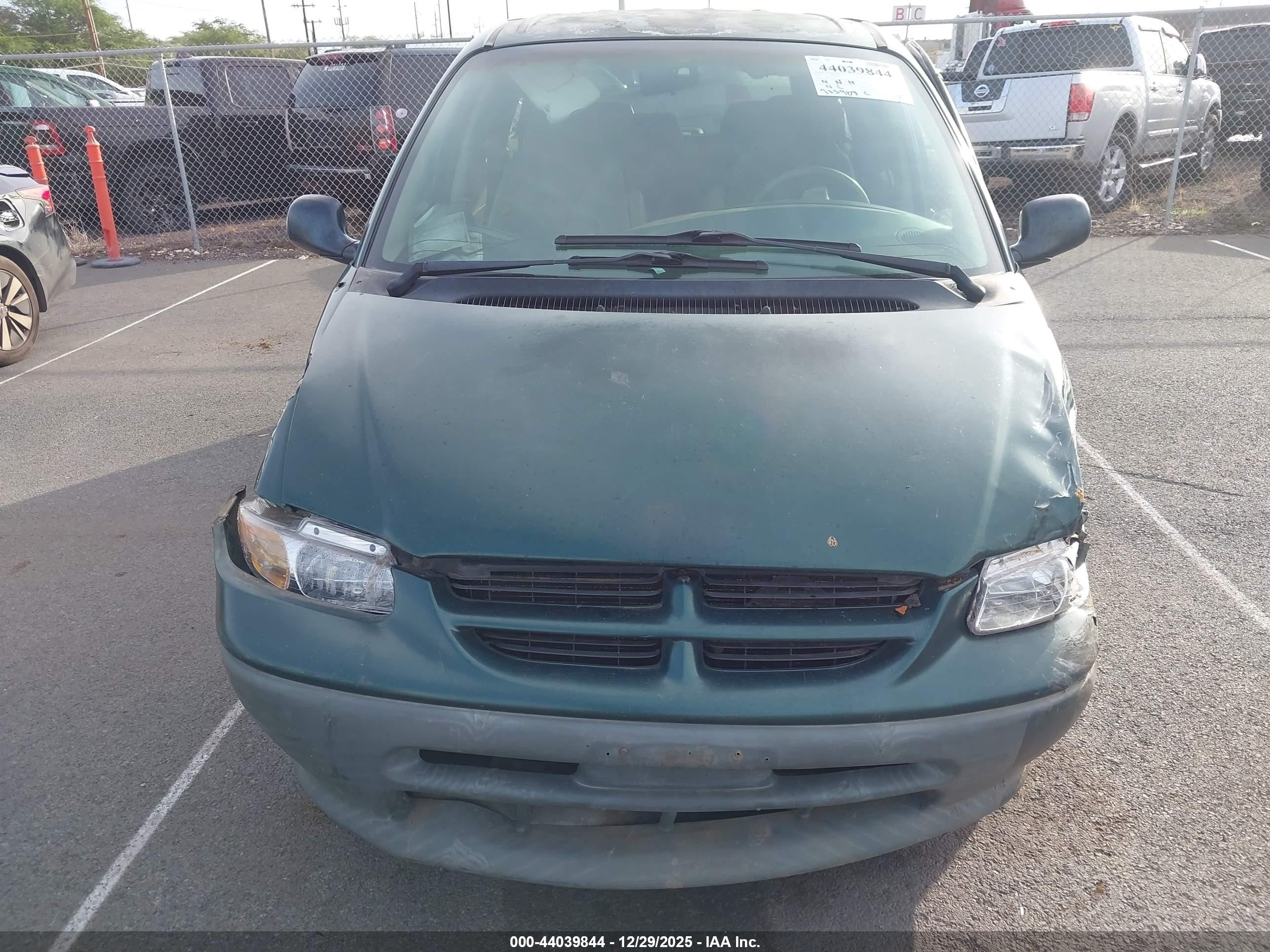 1998 Dodge Caravan Se Green vin: 1B4GP45R5WB721546
