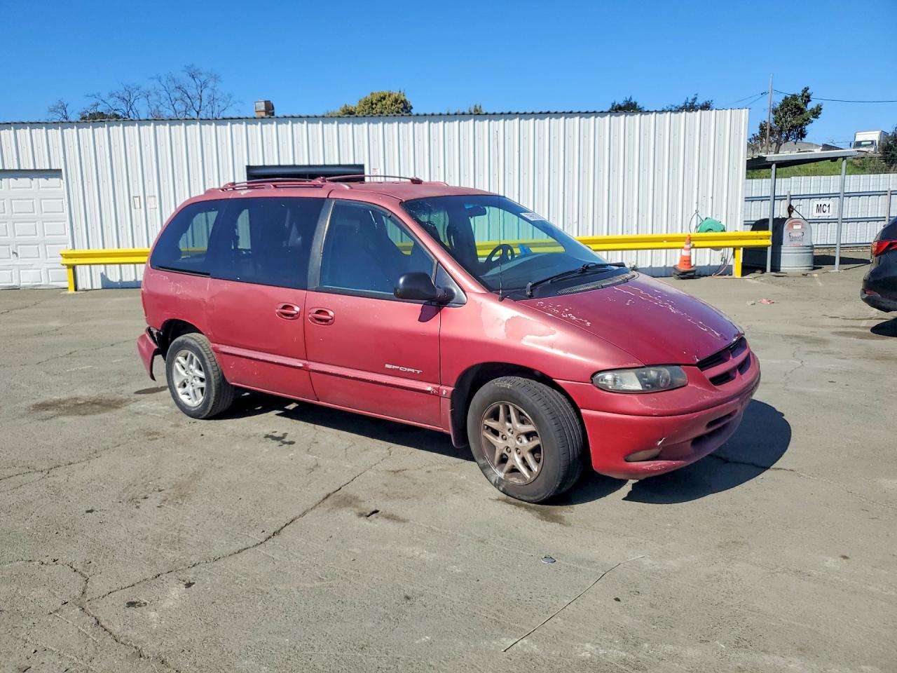 1998 Dodge Caravan Se Burgundy vin: 1B4GP45R6WB566702