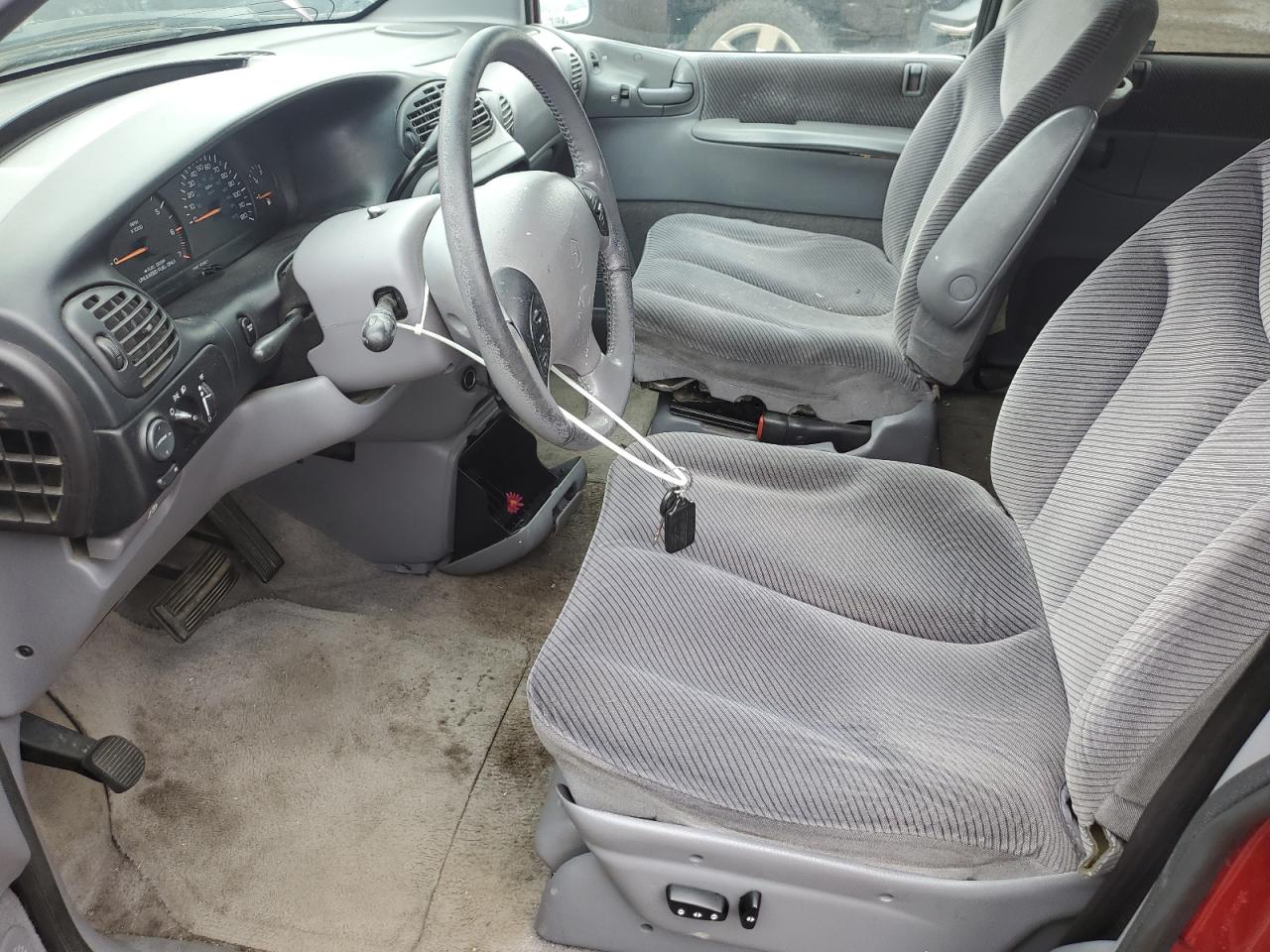 1997 Dodge Grand Caravan Le Red vin: 1B4GP54L1VB378249