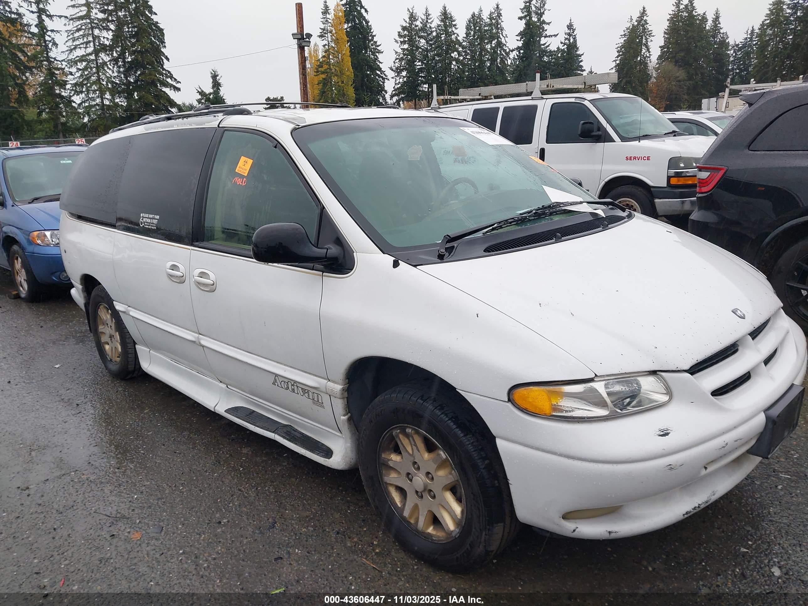 1996 Dodge Grand Caravan Le/es White vin: 1B4GP54L4TB393941