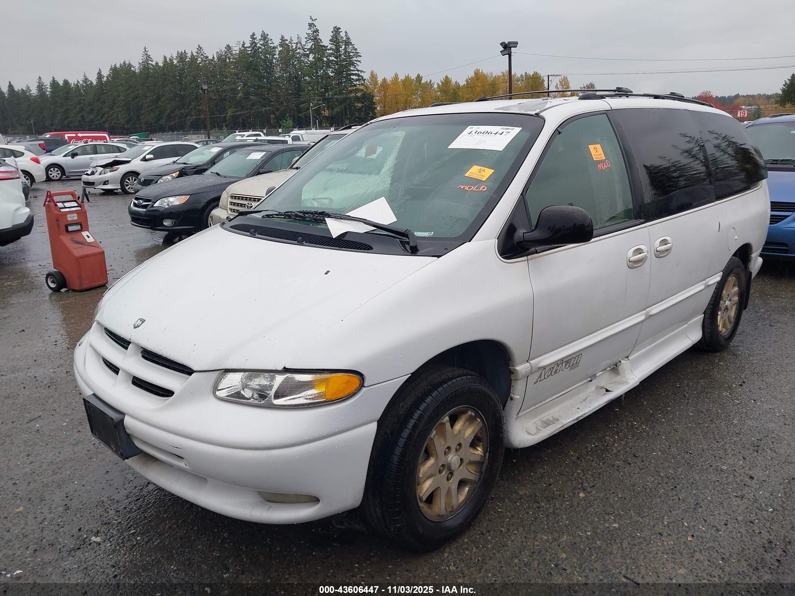 1996 Dodge Grand Caravan Le/es Белый vin: 1B4GP54L4TB393941