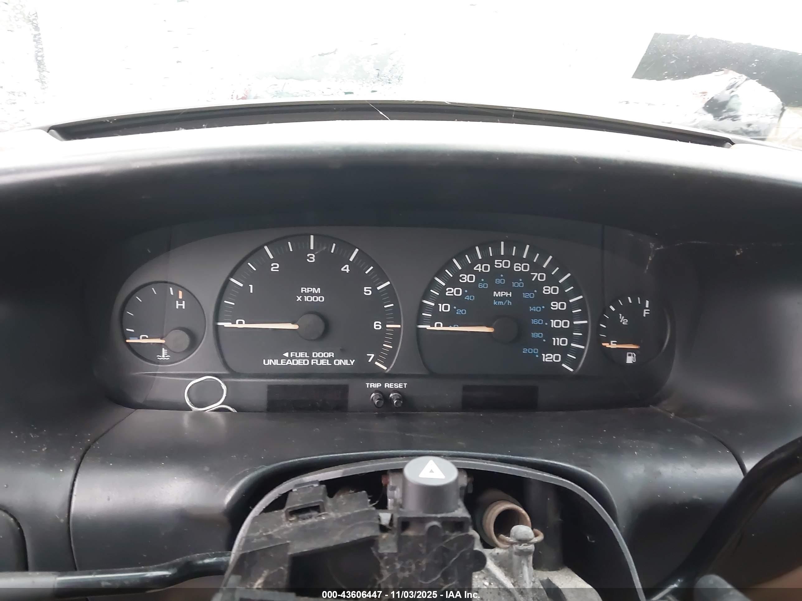 1996 Dodge Grand Caravan Le/es Белый vin: 1B4GP54L4TB393941