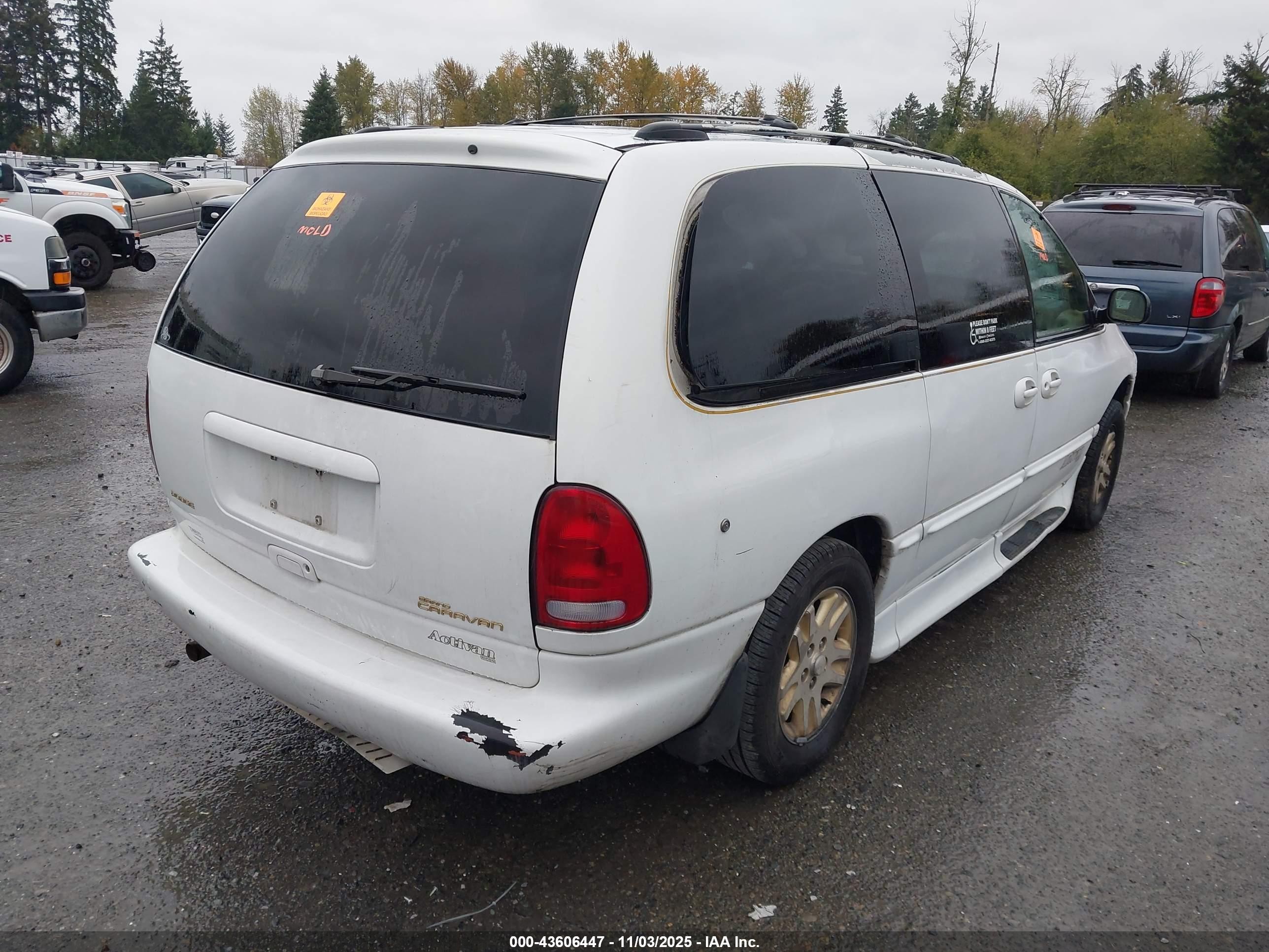 1996 Dodge Grand Caravan Le/es Белый vin: 1B4GP54L4TB393941