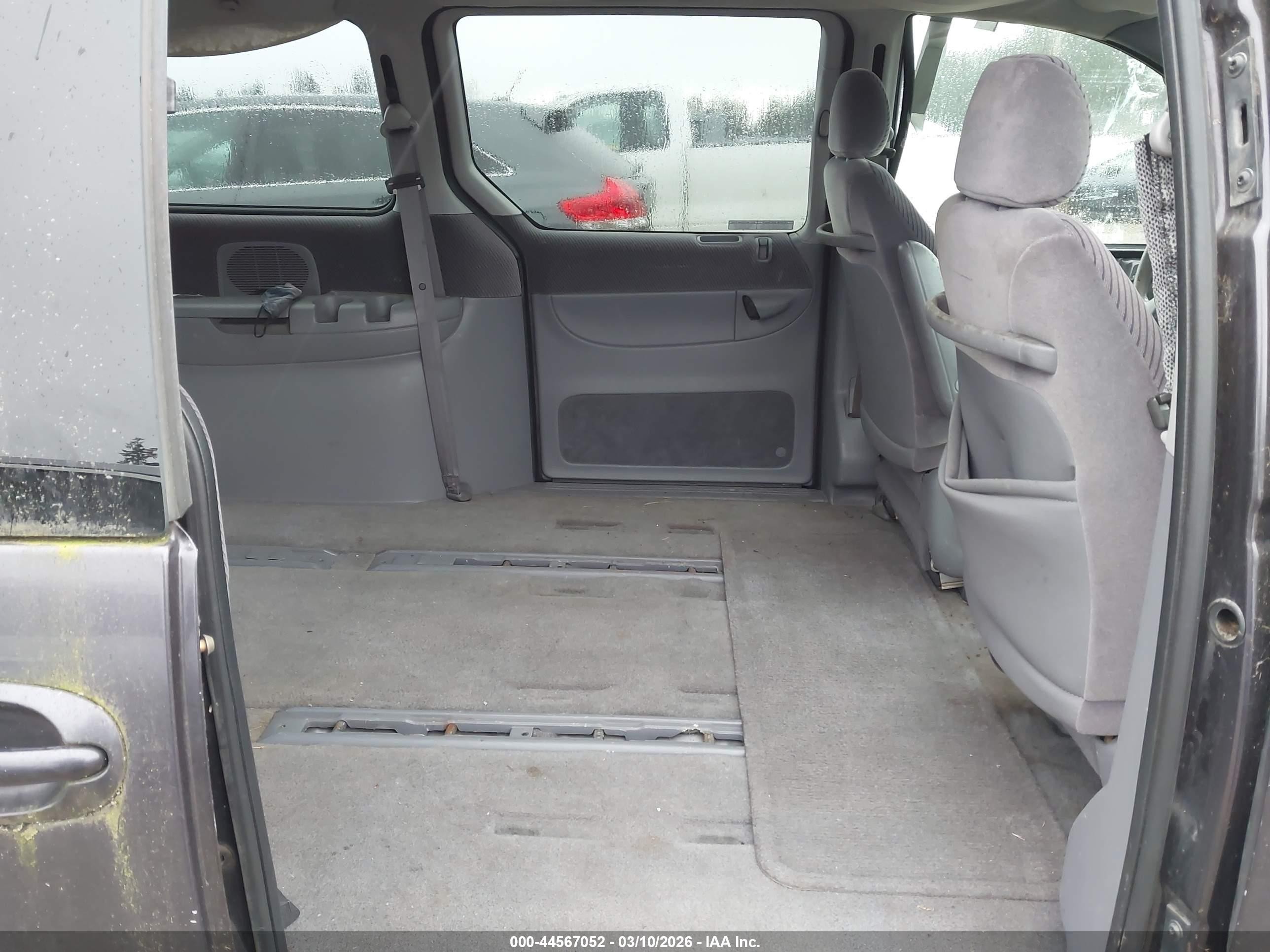 1996 Dodge Grand Caravan Le/es Gray vin: 1B4GP54L5TB406826