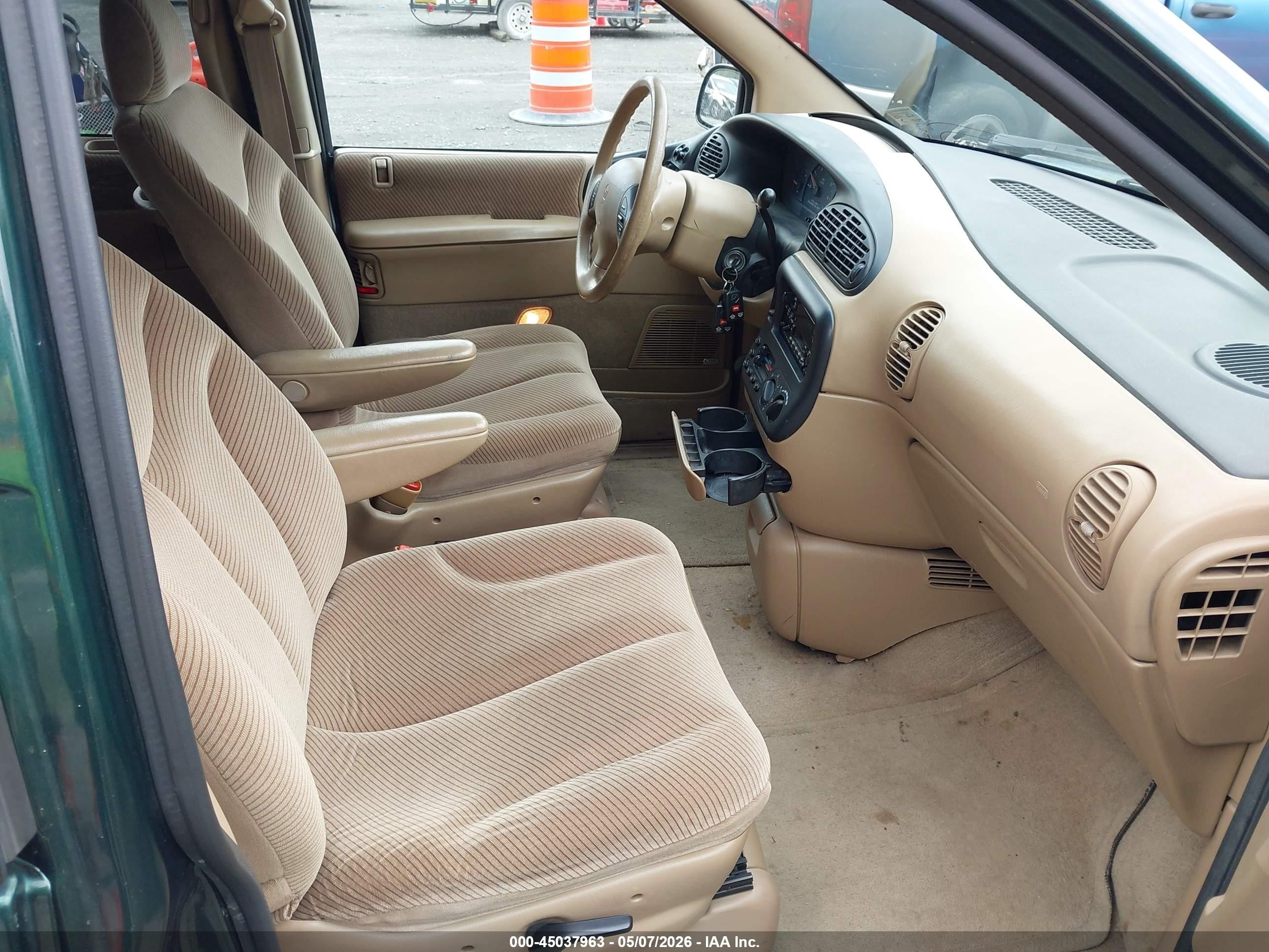 1997 Dodge Grand Caravan Es/le Green vin: 1B4GP54L5VB205365