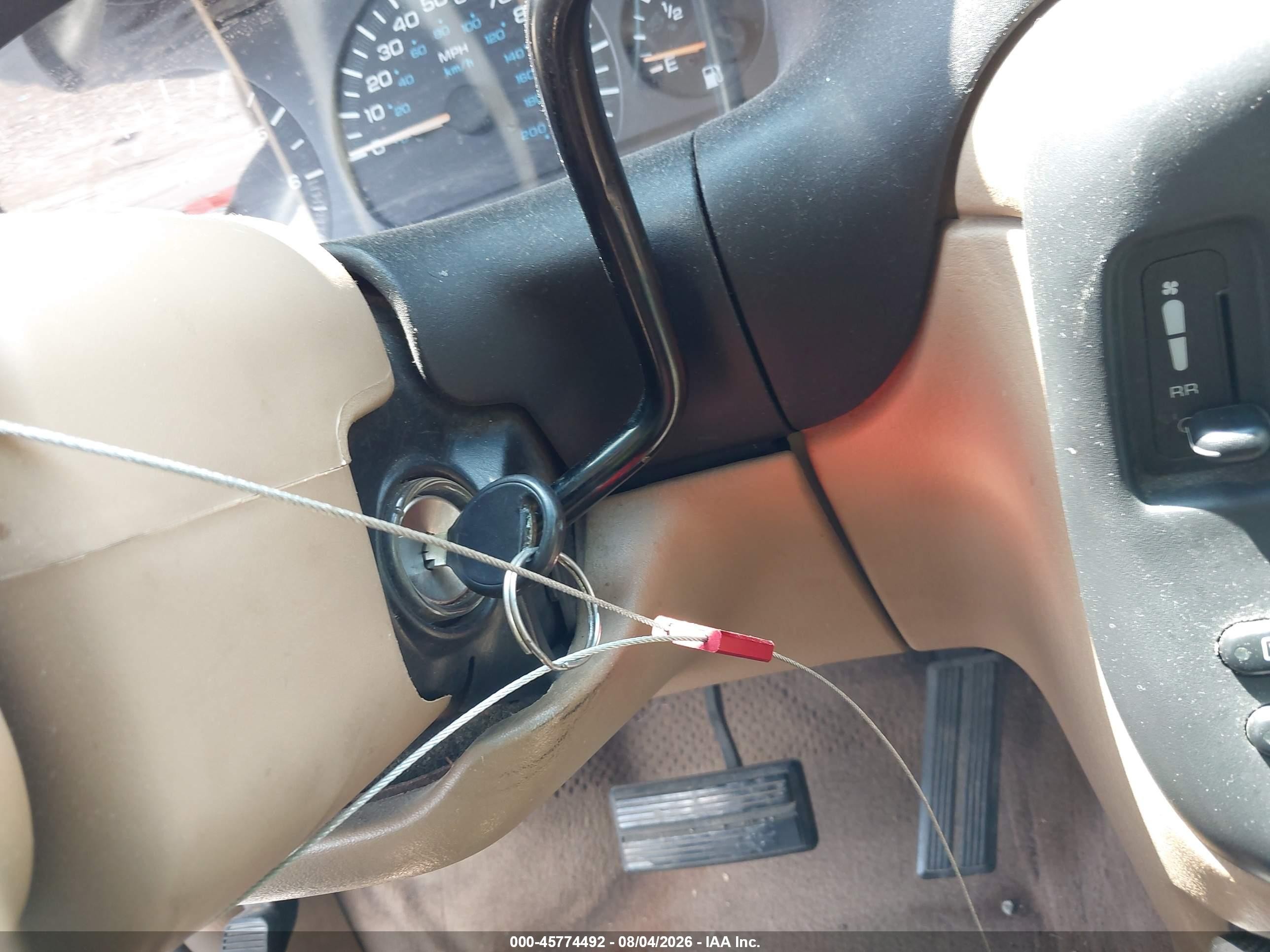 1999 Dodge Grand Caravan Le Gold vin: 1B4GP54L5XB897341