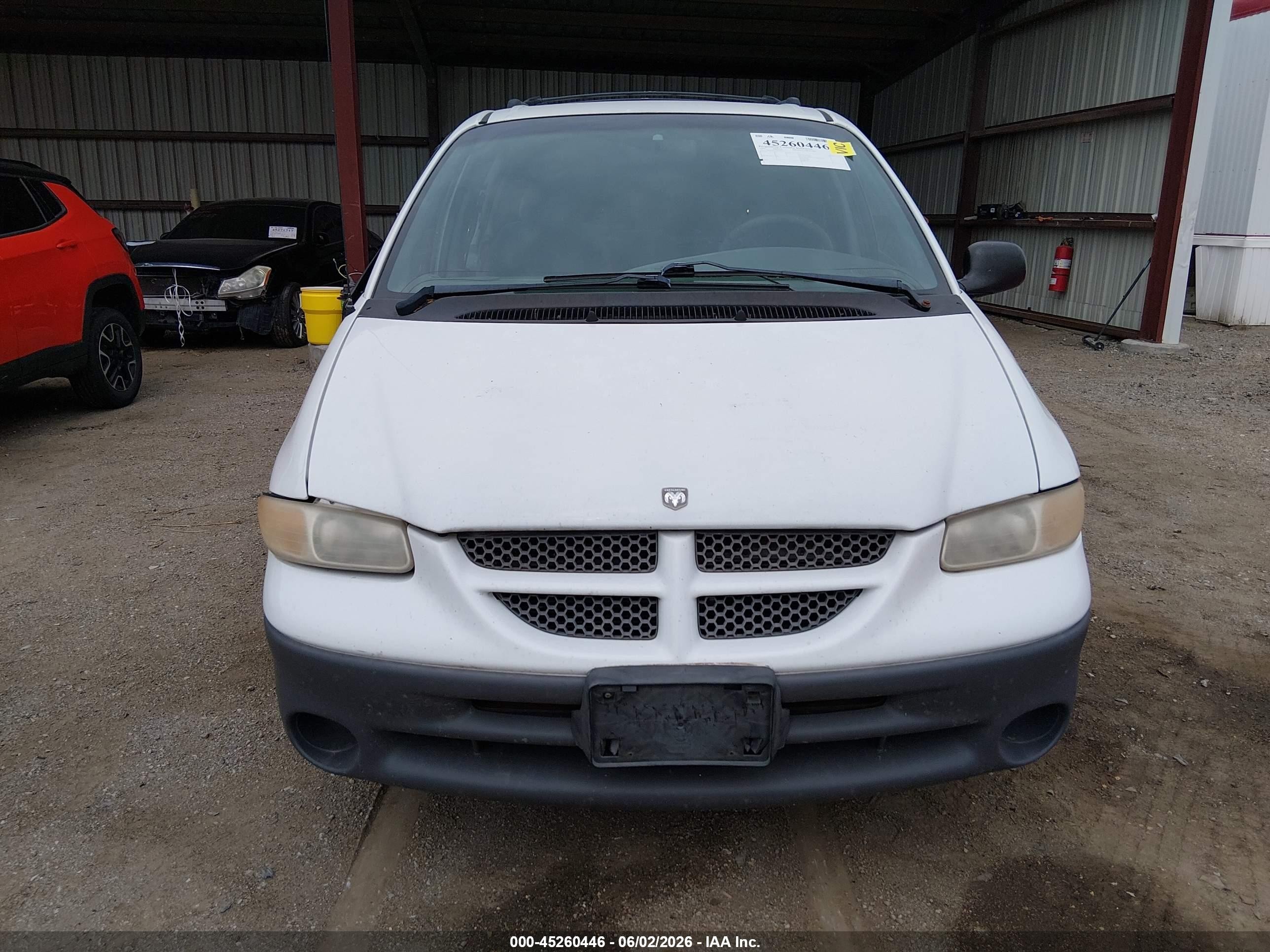 2000 Dodge Grand Caravan Le White vin: 1B4GP54L5YB594612