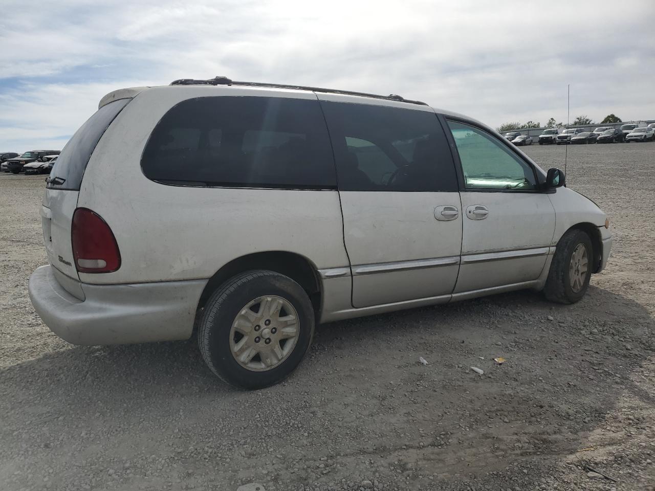 1997 Dodge Grand Caravan Le White vin: 1B4GP54R3VB362509
