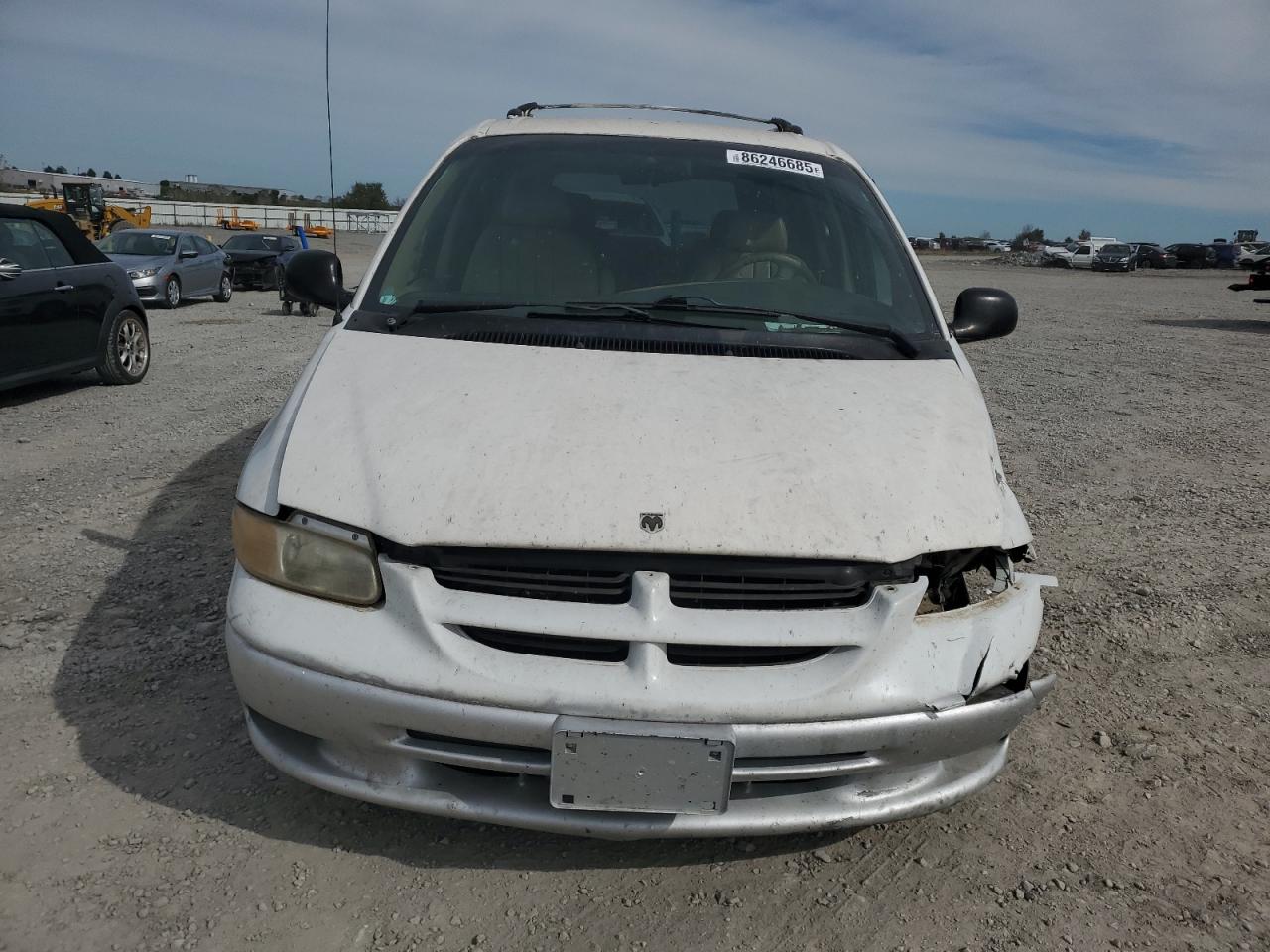 1997 Dodge Grand Caravan Le White vin: 1B4GP54R3VB362509