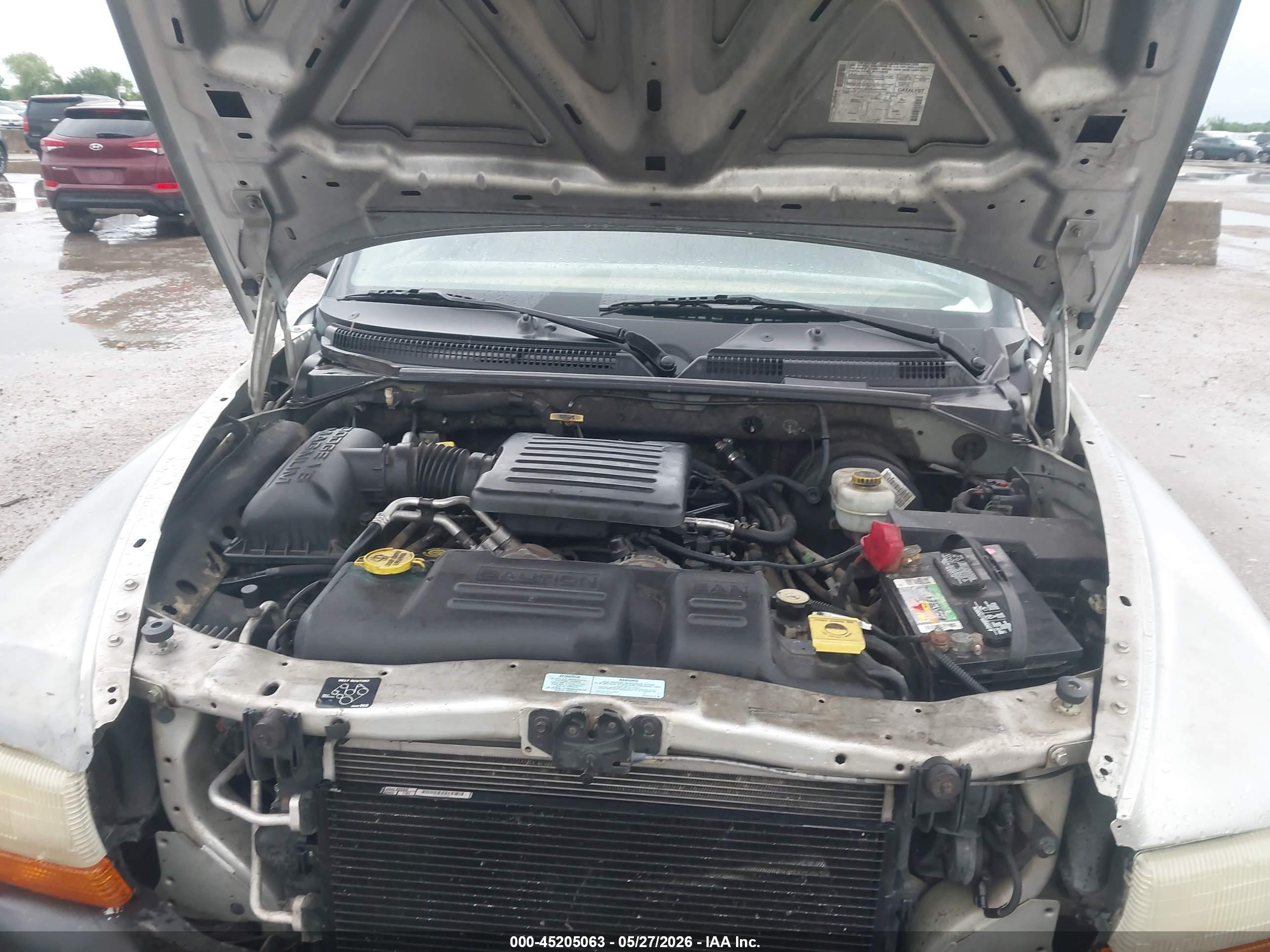 2001 Dodge Durango   Silver vin: 1B4HR28N61F622697