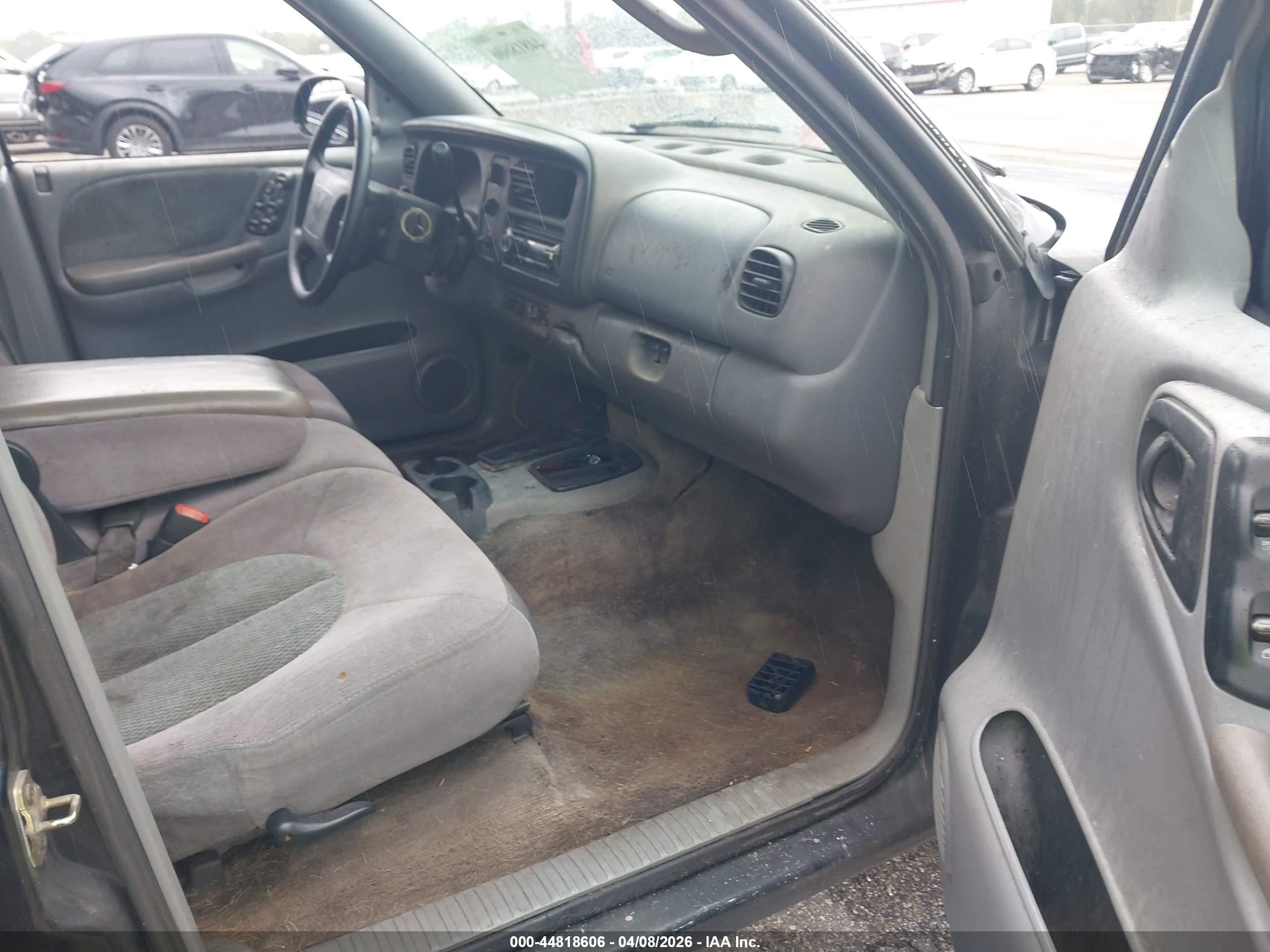 1999 Dodge Durango   Black vin: 1B4HR28Y8XF702926