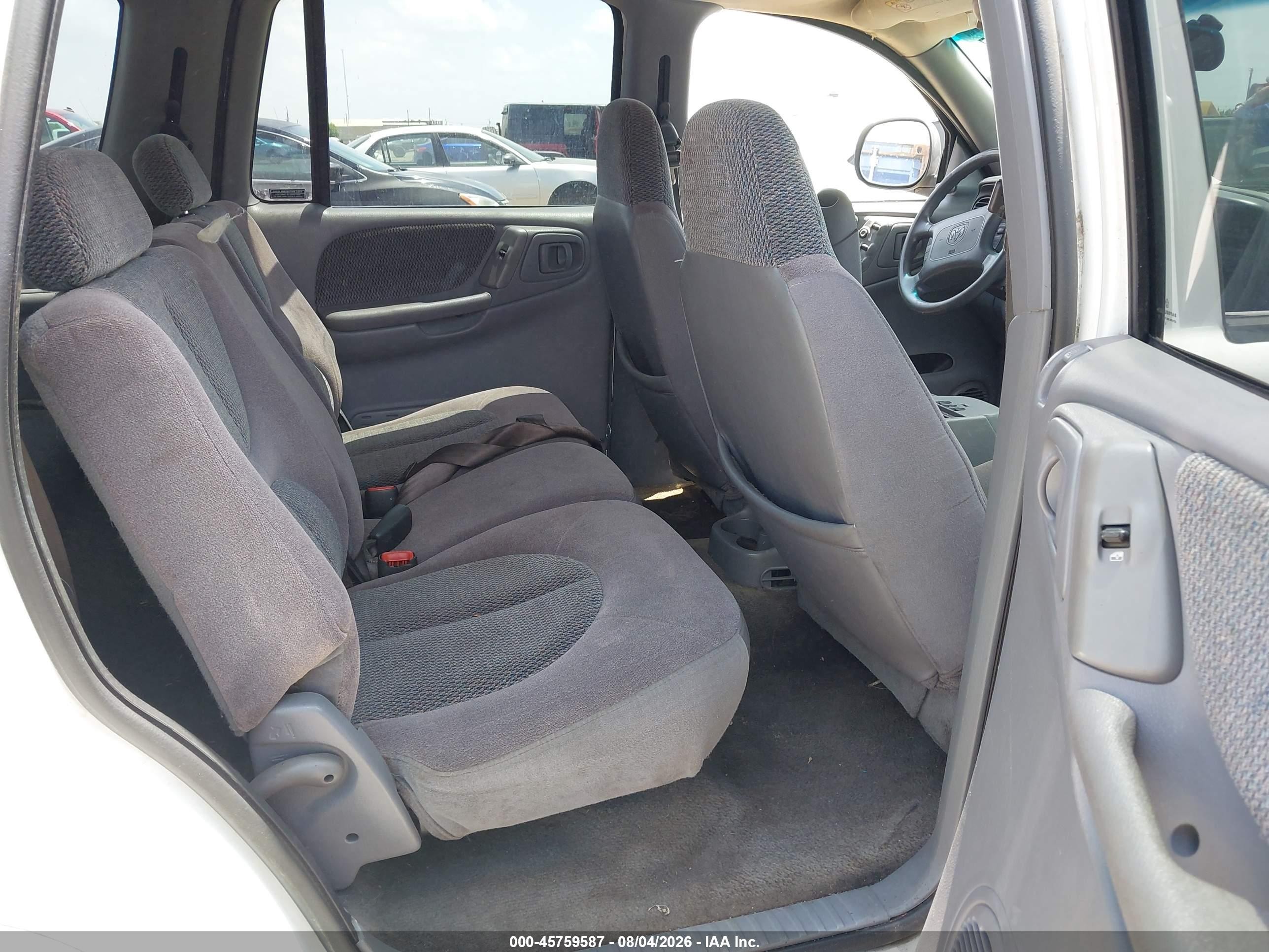 2000 Dodge Durango   White vin: 1B4HR28Y8YF273093