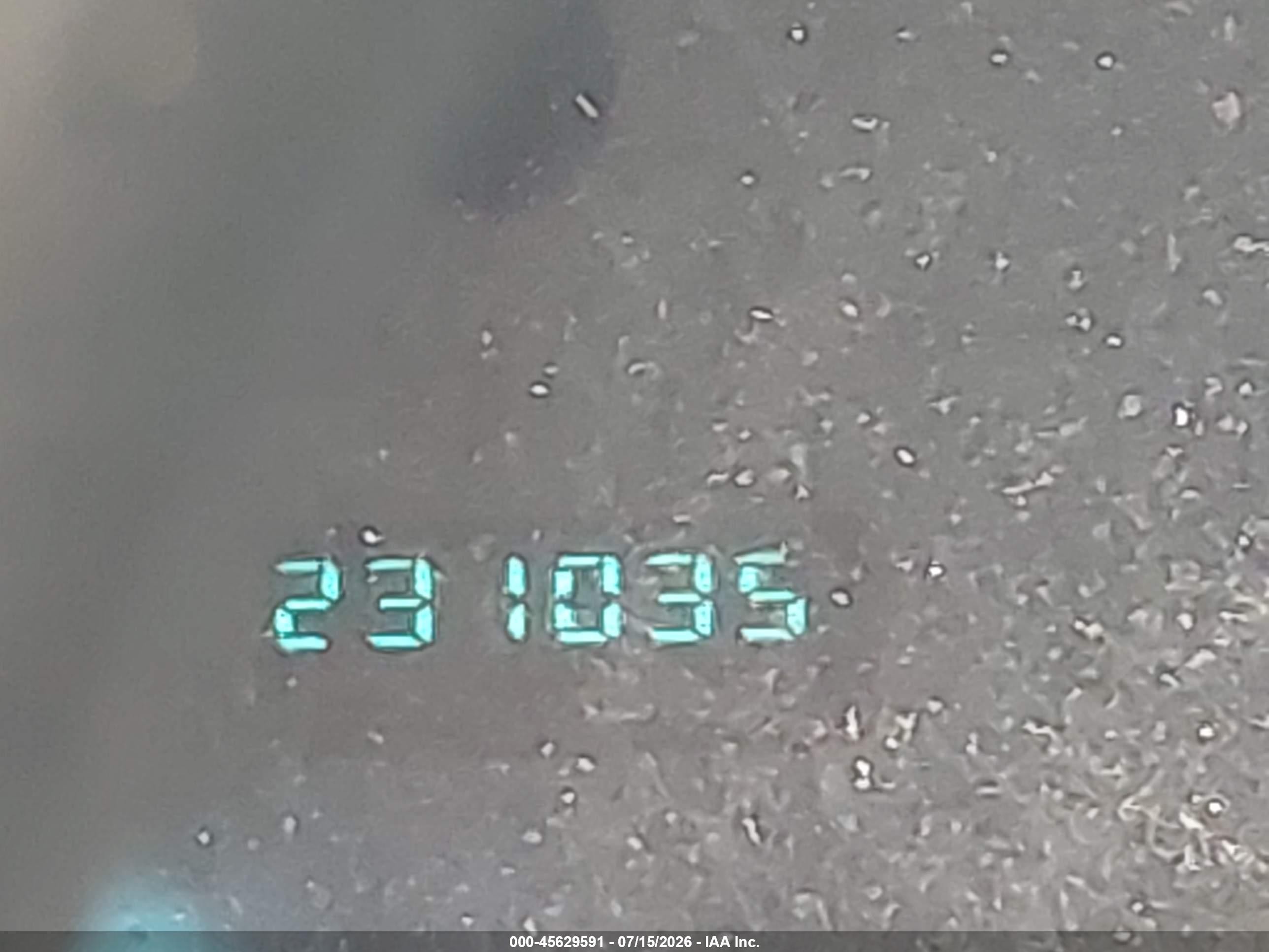 1999 Dodge Durango   White vin: 1B4HR28Z4XF710918