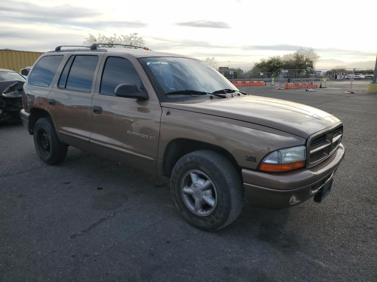 2000 Dodge Durango Gold vin: 1B4HR28Z5YF176183
