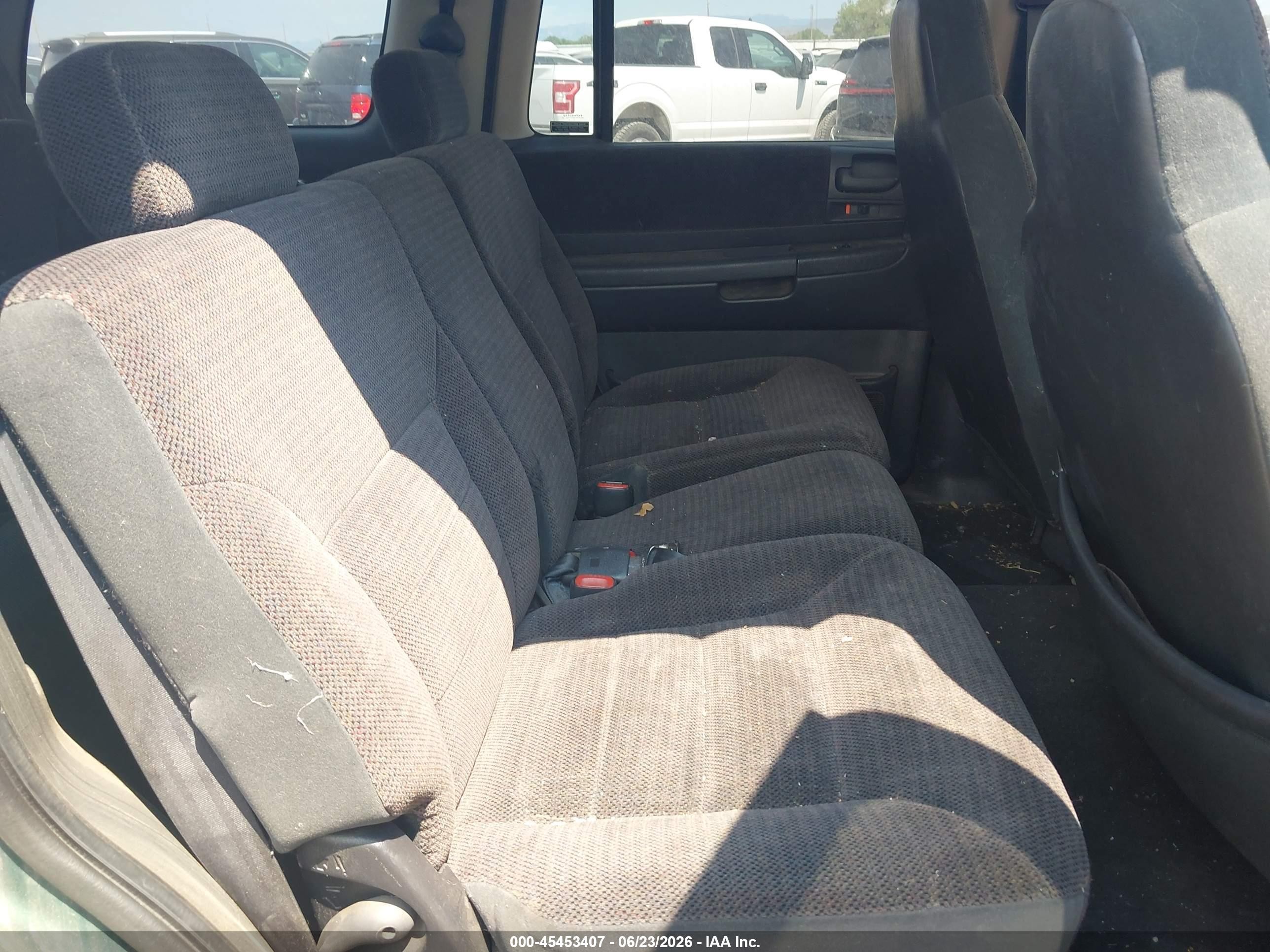 2001 Dodge Durango   Green vin: 1B4HS28N01F550870