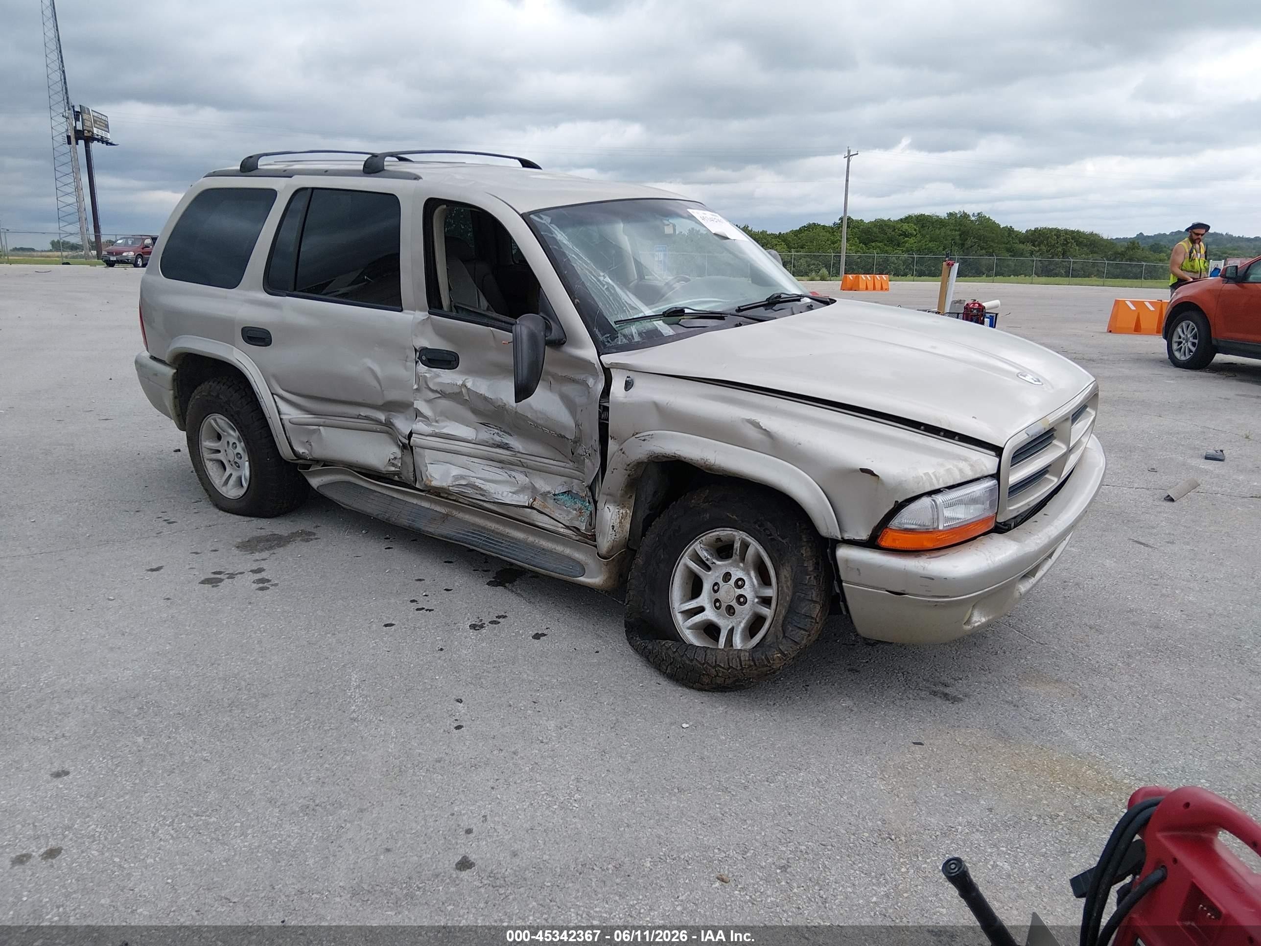 2001 Dodge Durango   Gold vin: 1B4HS28N11F544723